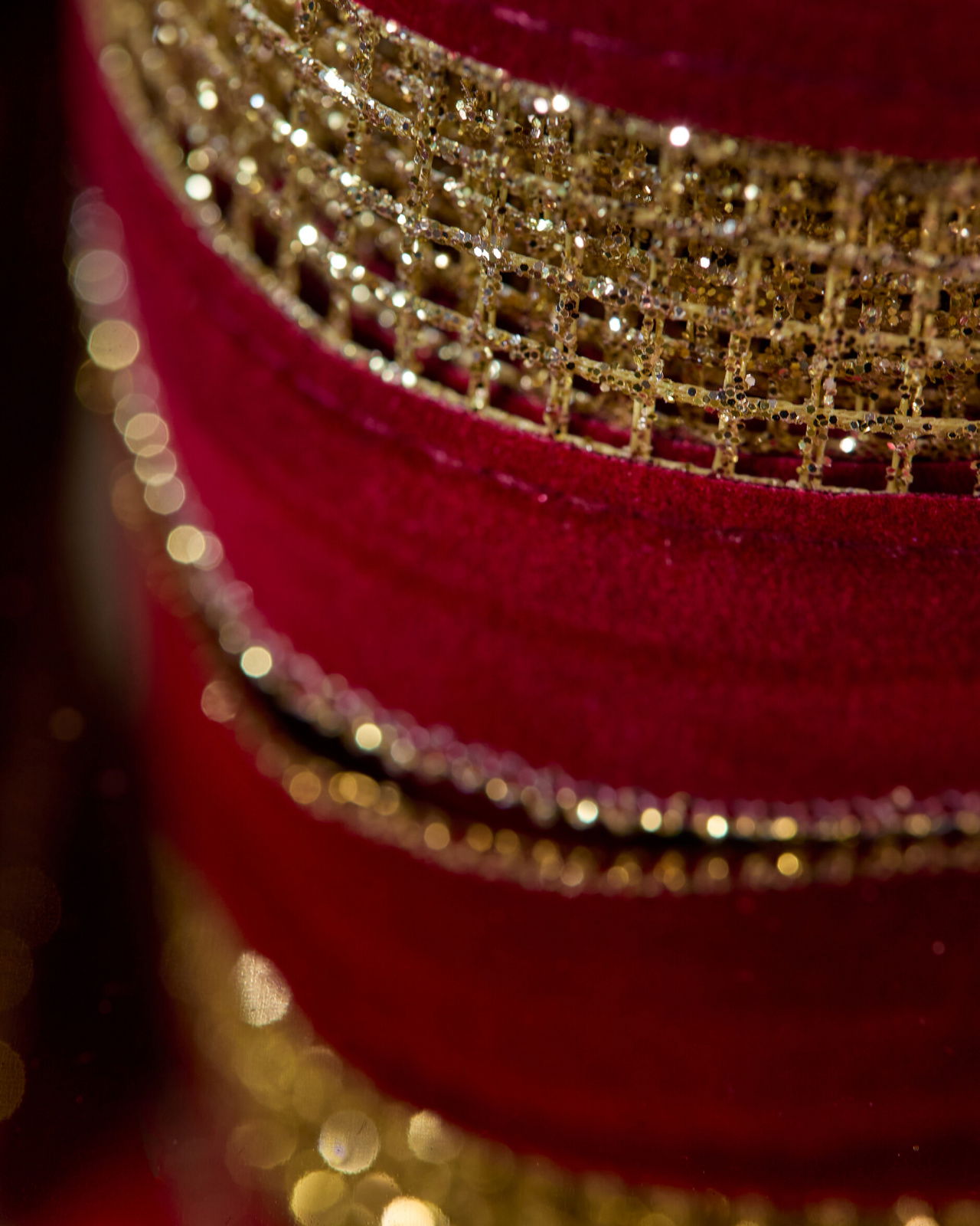 Eleanor textiellint rood/goud 4,5 m