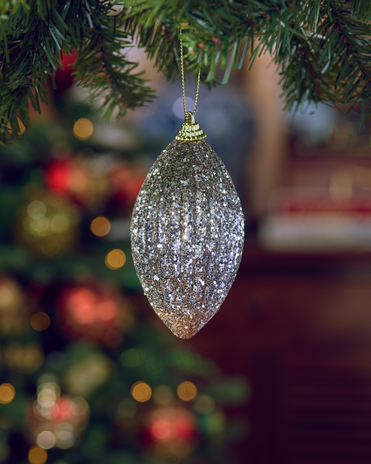 Aurora bauble silver