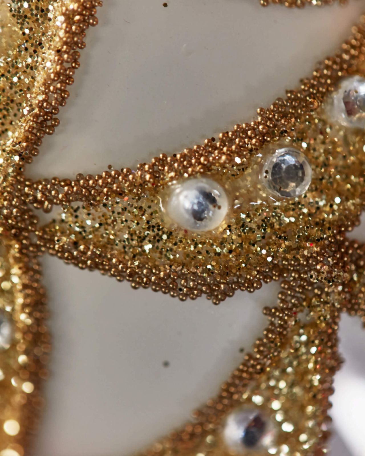 Antoinette Fabergé egg white