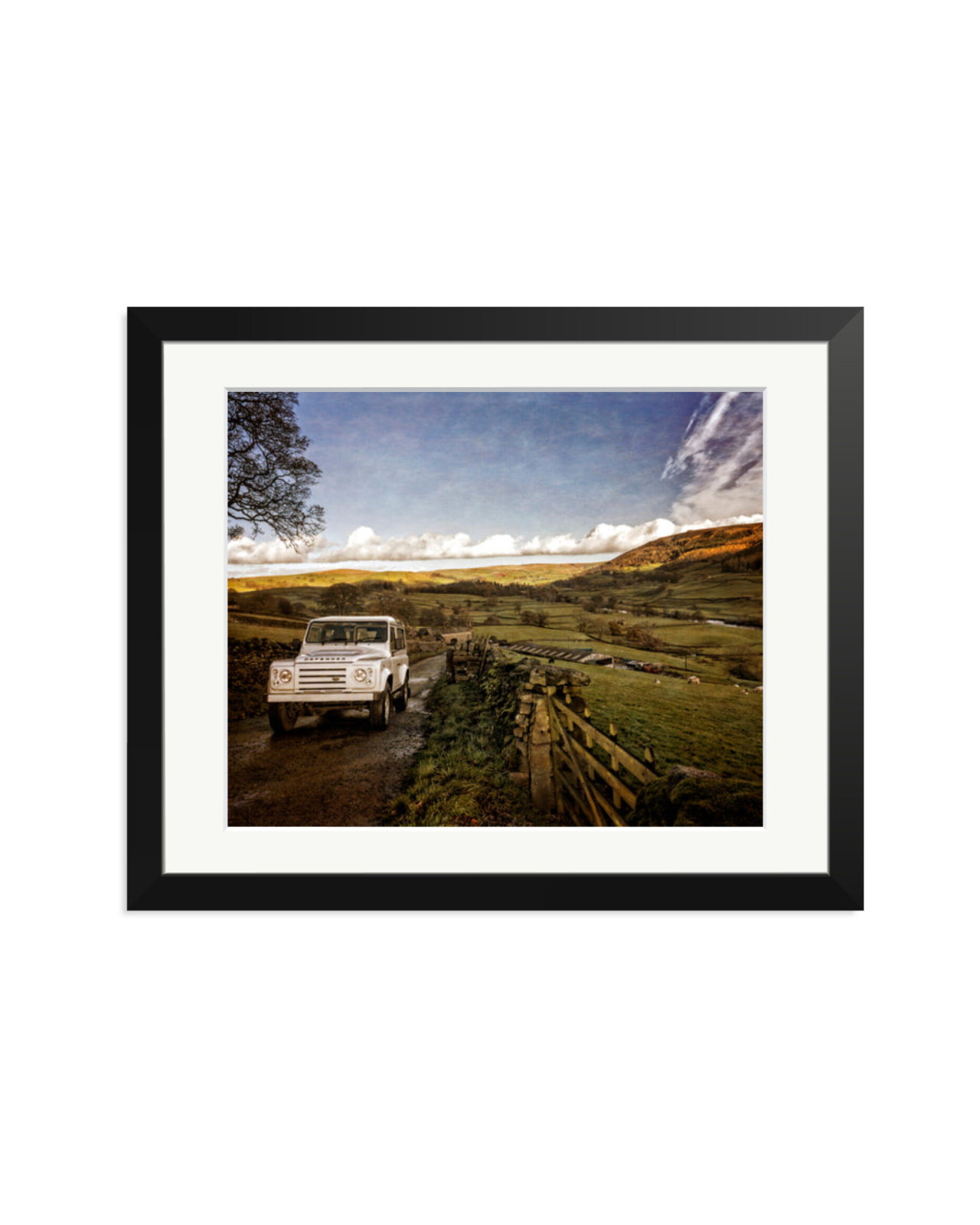 Defender 90 in the Dales Black / Medium