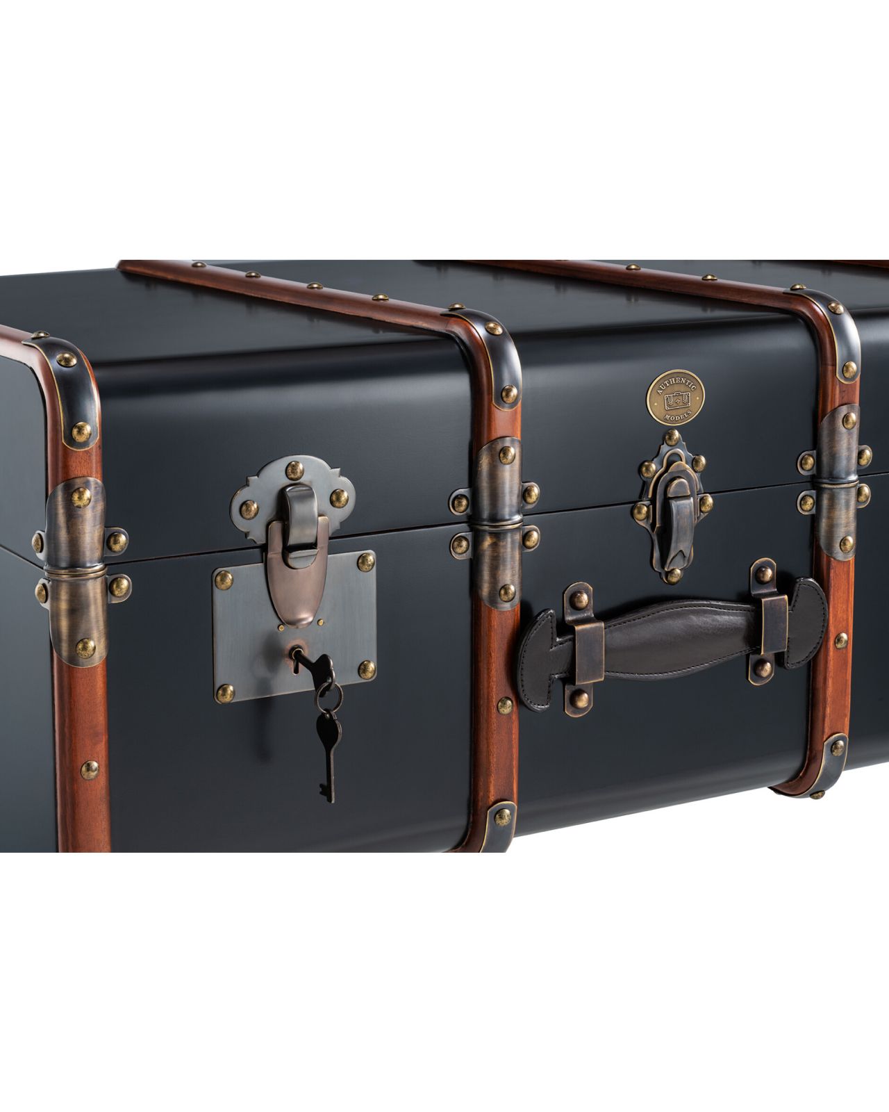 Stateroom Trunk Table, Black