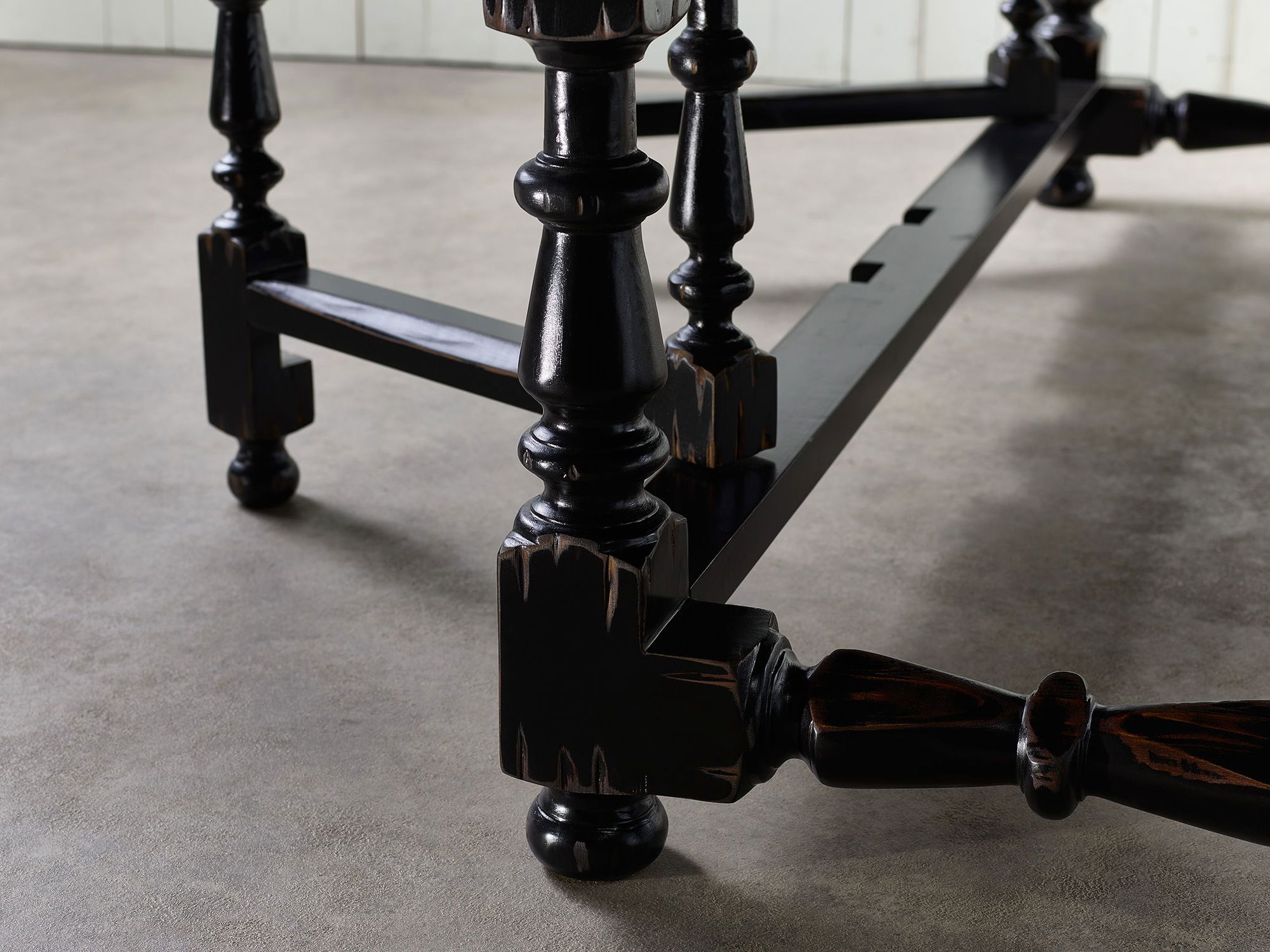 Balmoral matbord svart 200cm