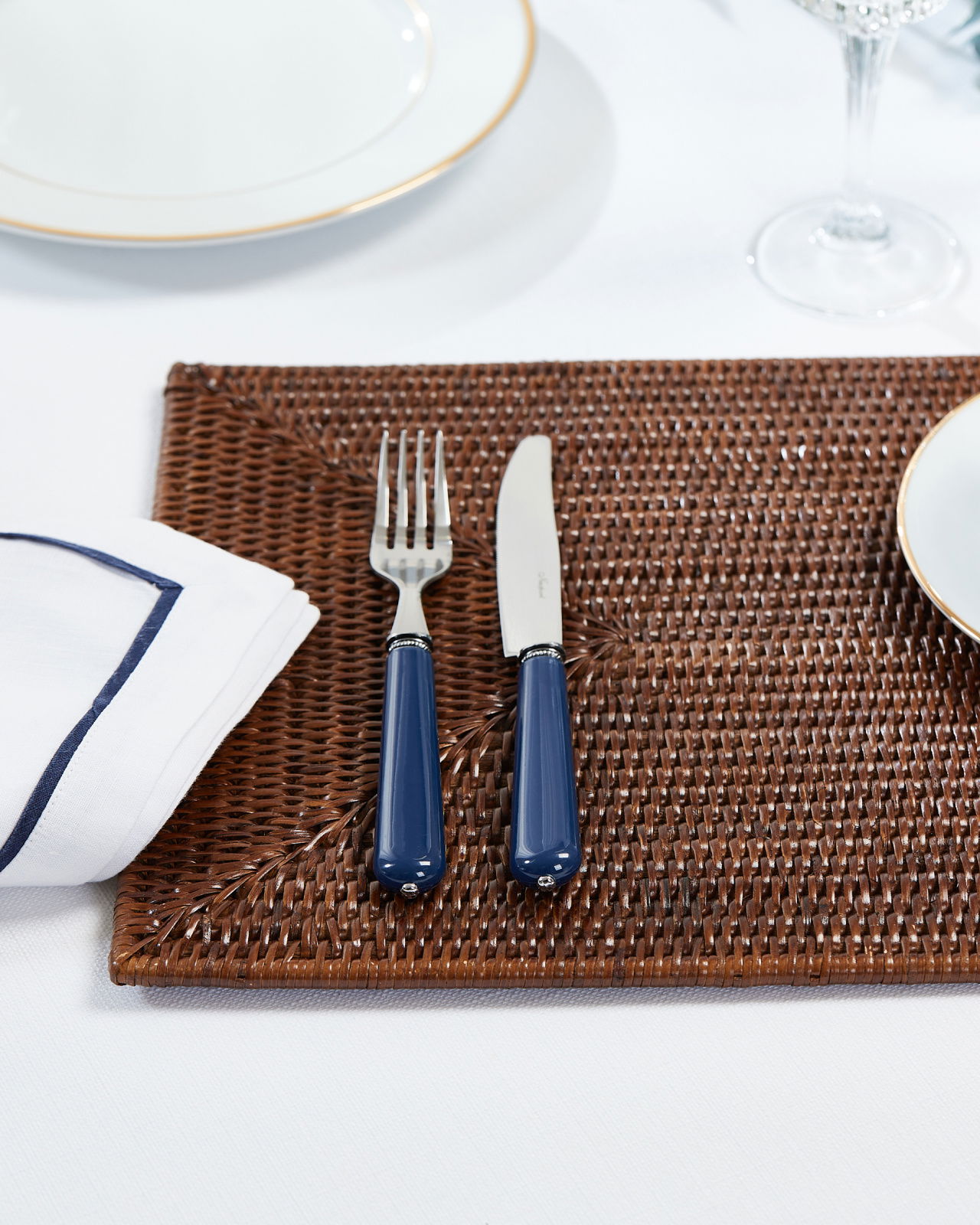 Cognac bordstablett rotting