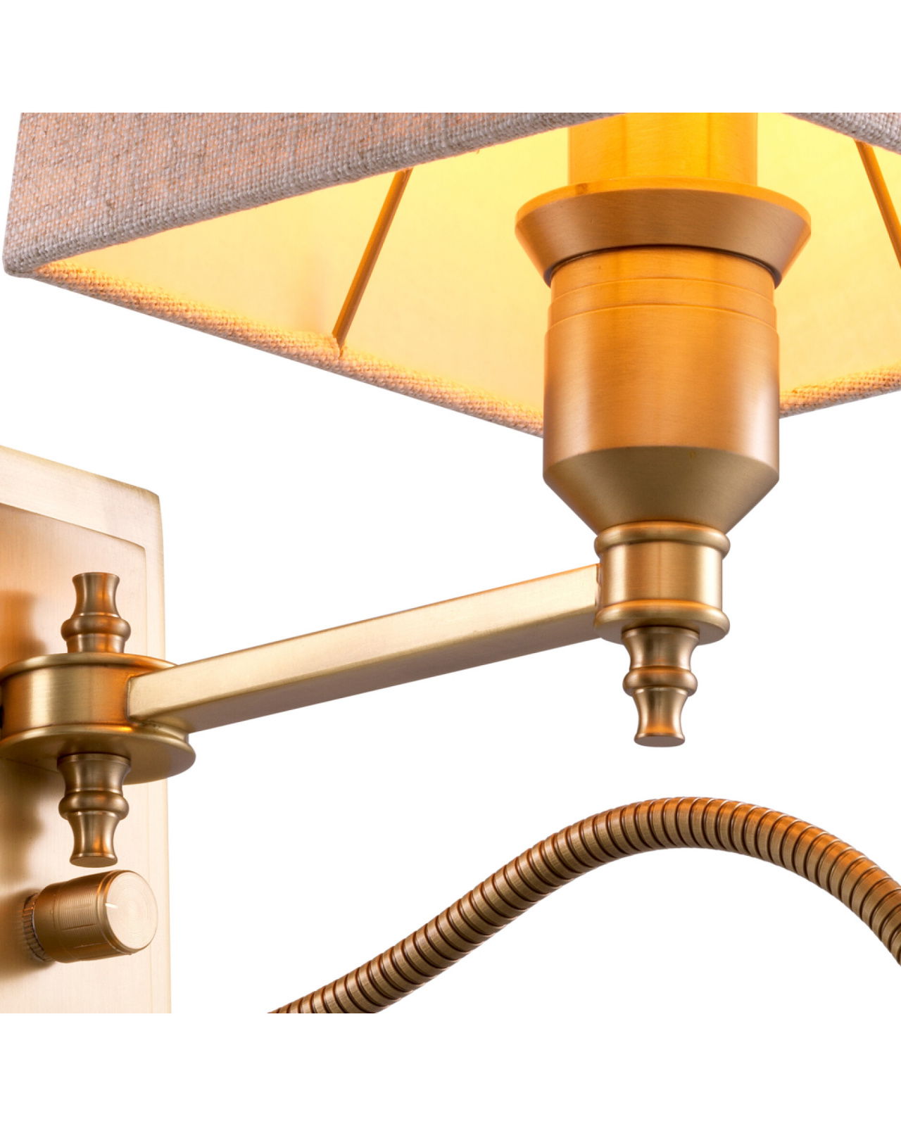 Ellington vägglampa antik mässing