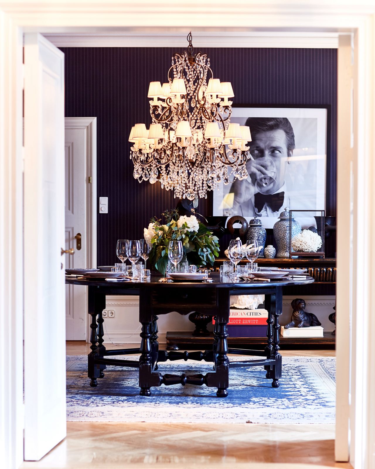 Balmoral matbord svart 200cm