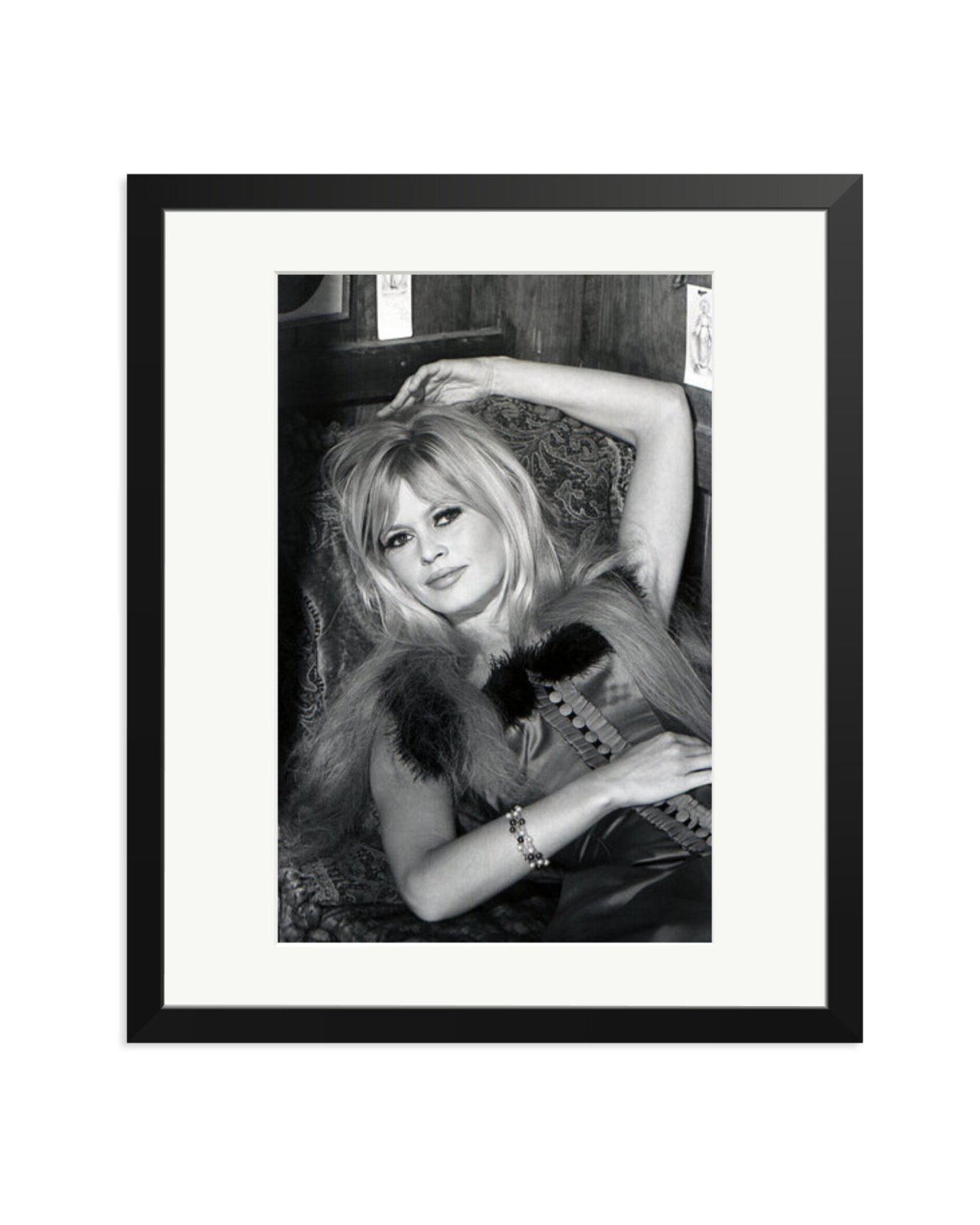 Bardot as Maria Black / Large