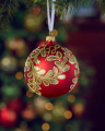 Lux Dolce Leaves Weihnachtskugel rot