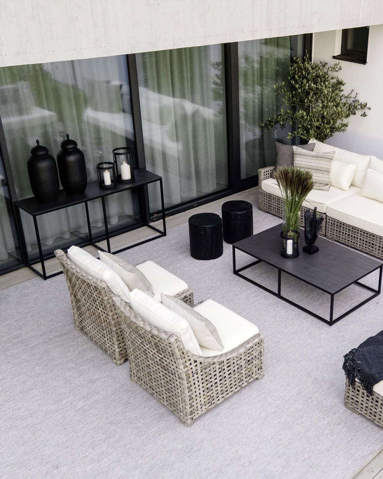 Romano konsolbord grafit