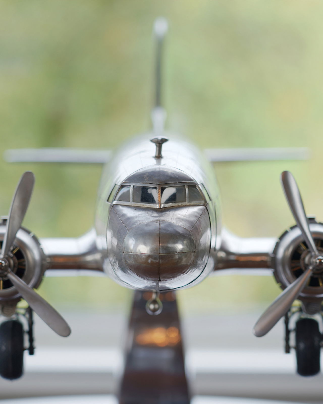 Dakota DC-3 modellflygplan