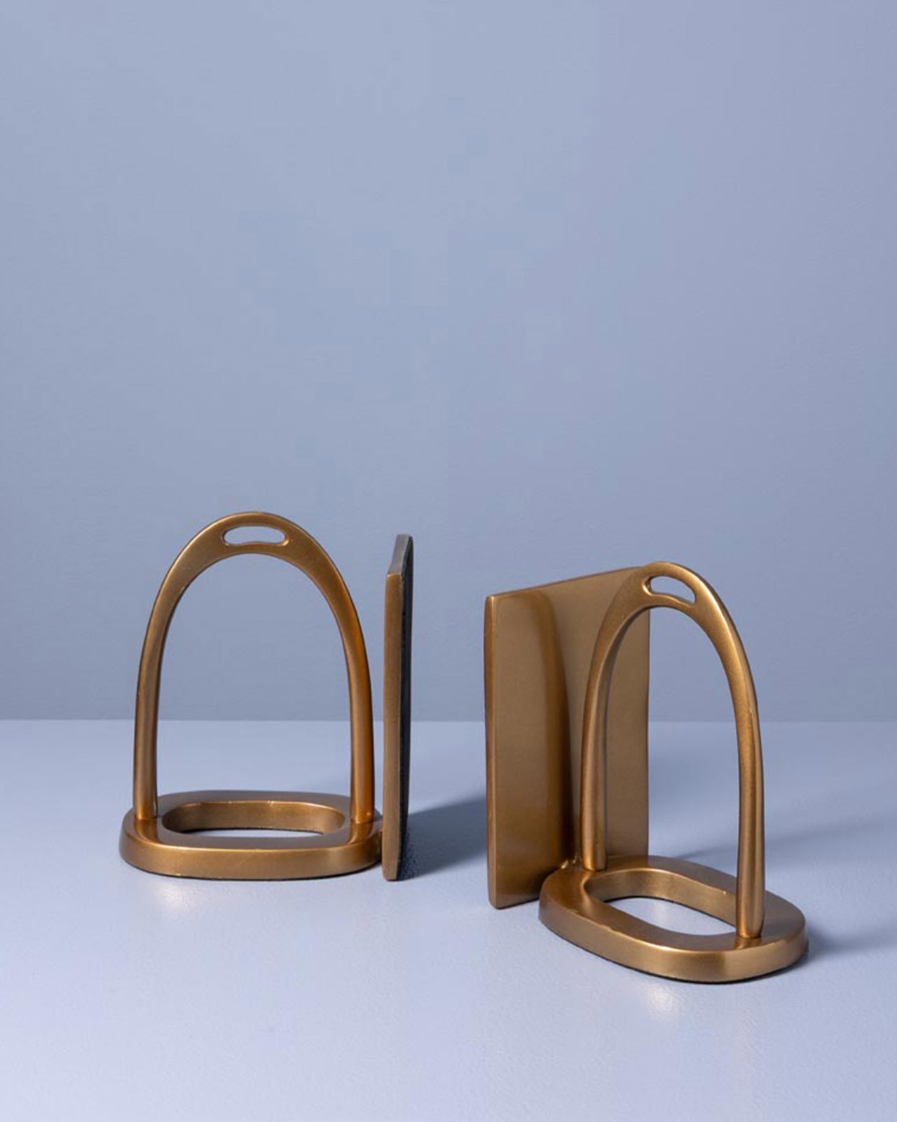 Stirrup bookend
