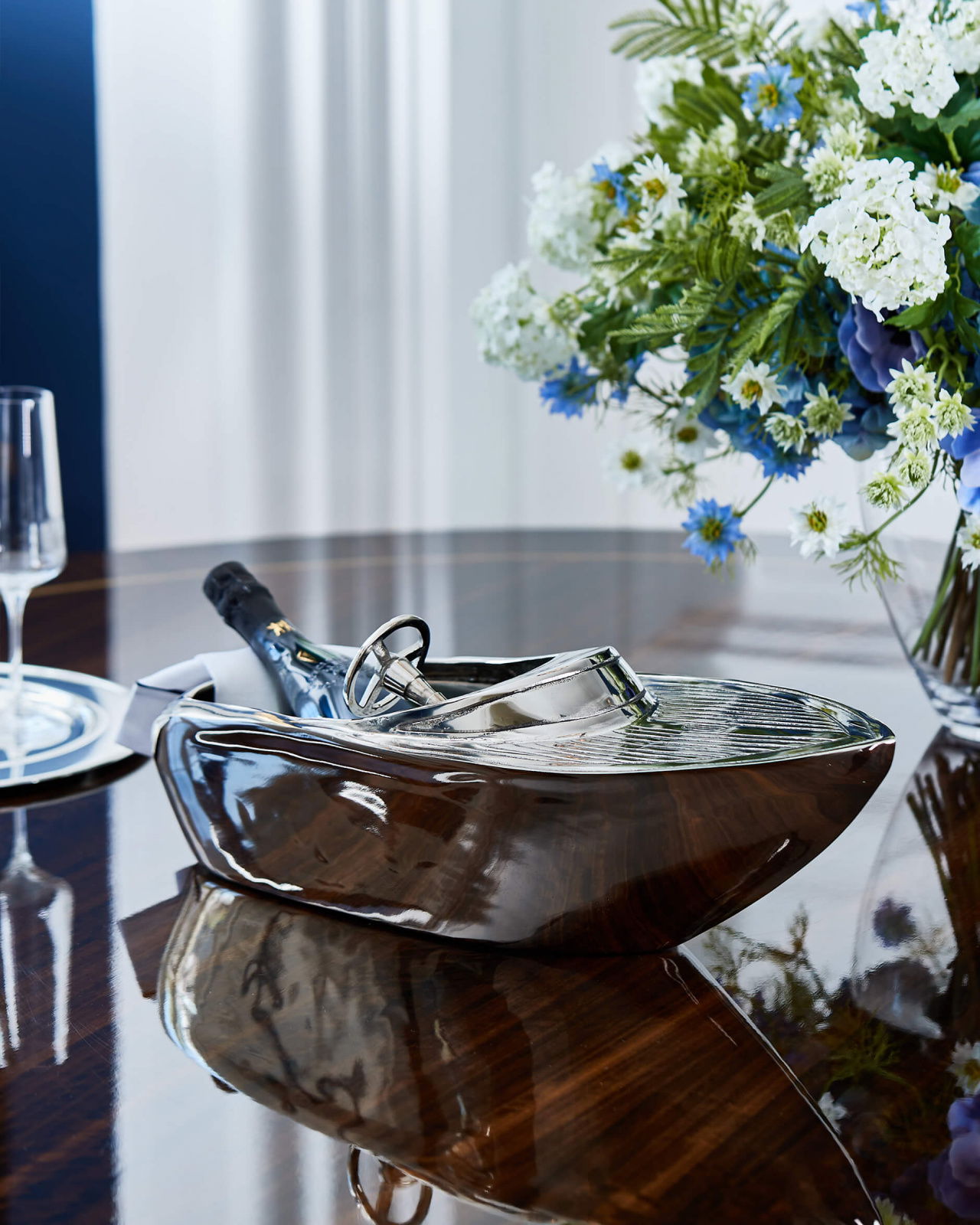 Cassis champagnekylare båt silver