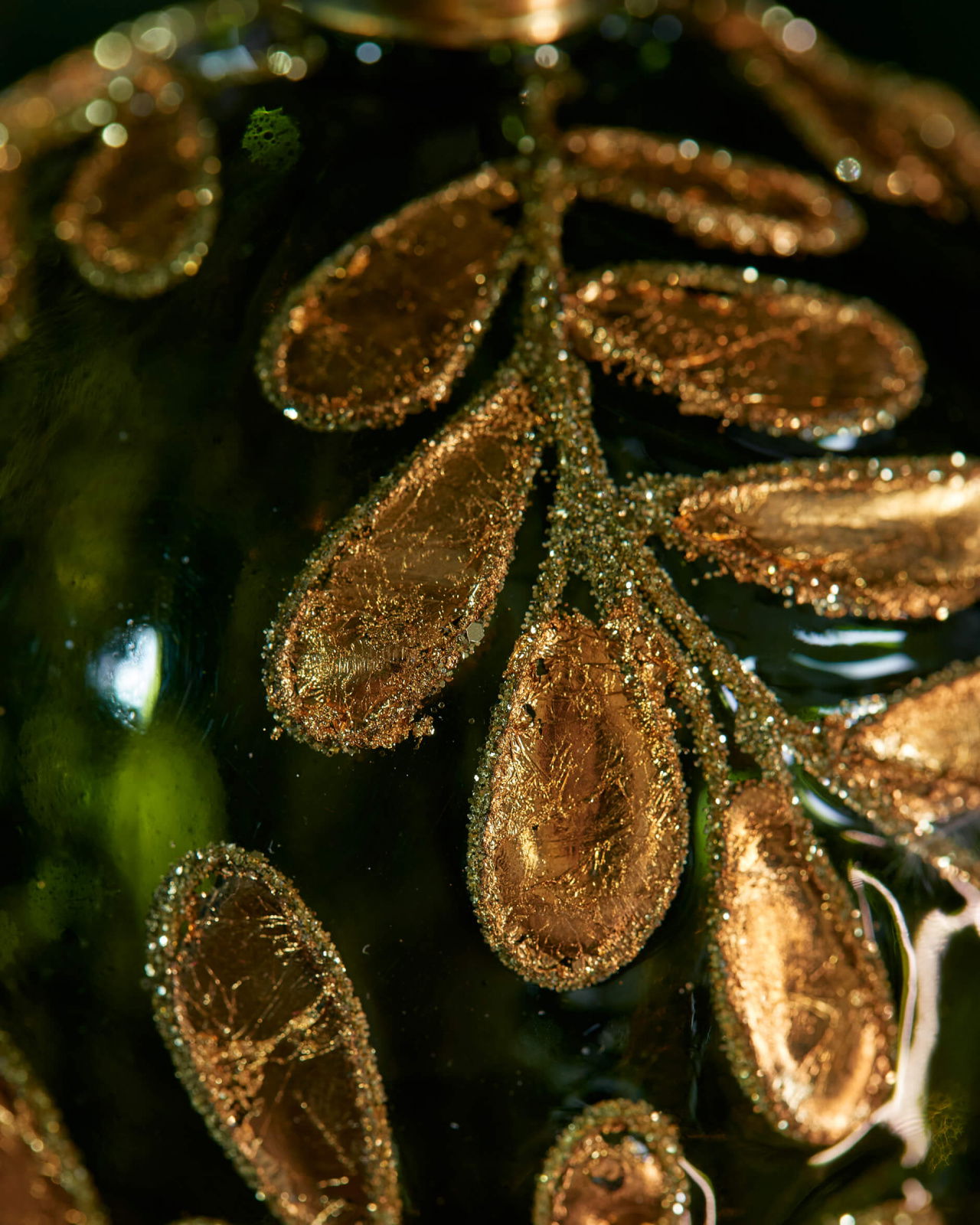 Golden Leaves julkula guld/grön 2-pack 10cm