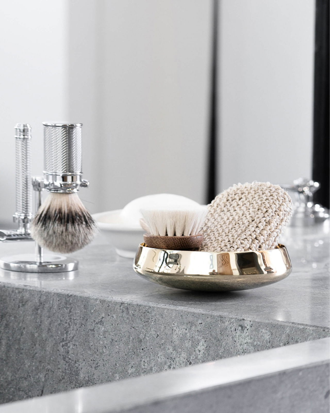 Ballerina skål mässing