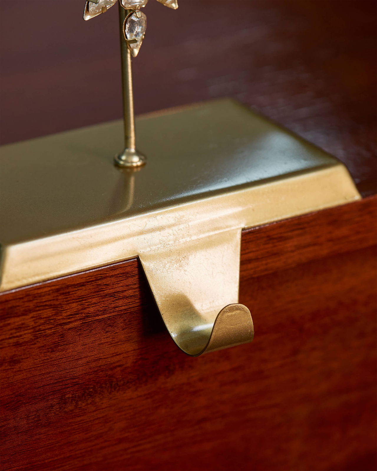 Anton krok till julstrumpa guld