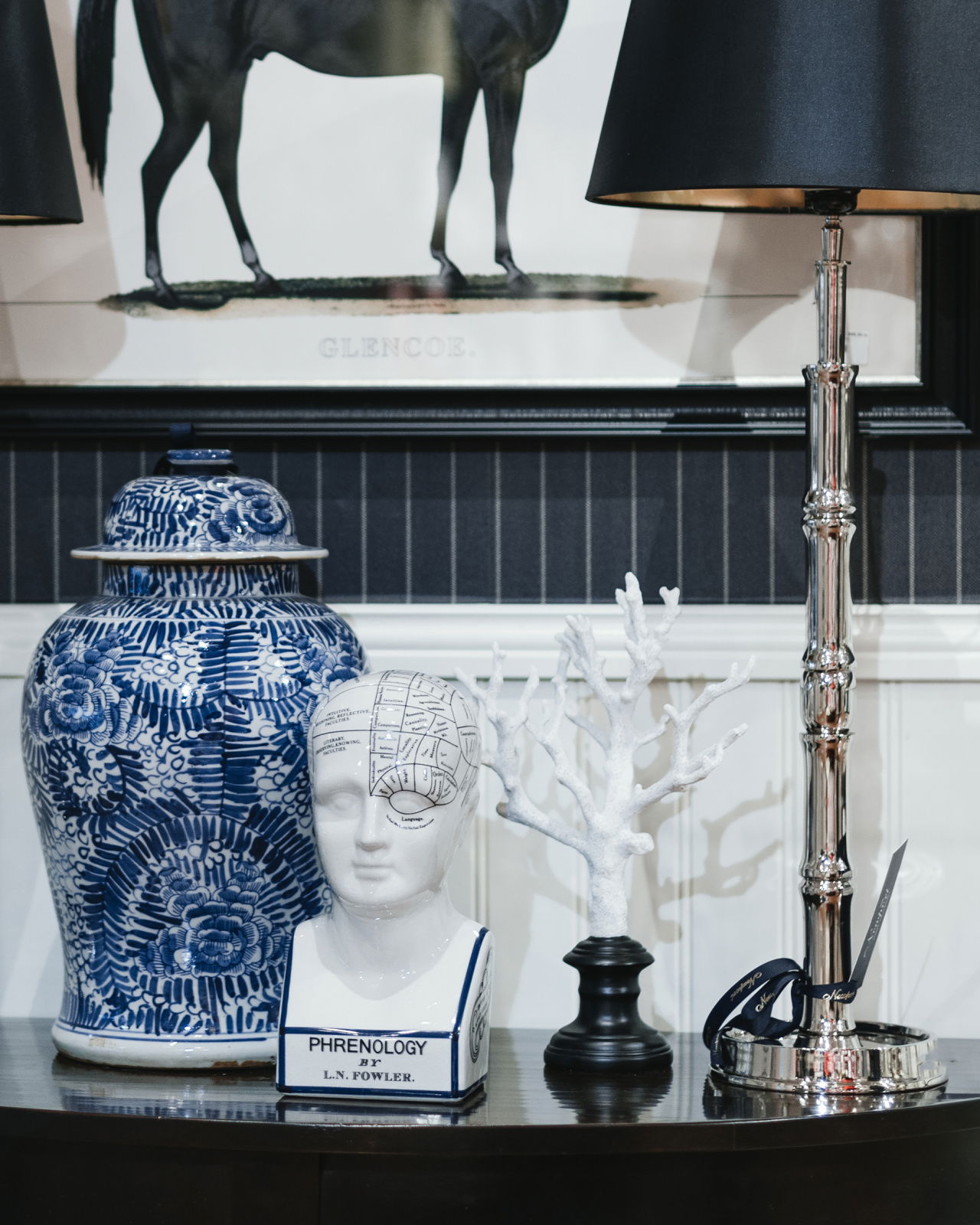 Phrenology head dekoration