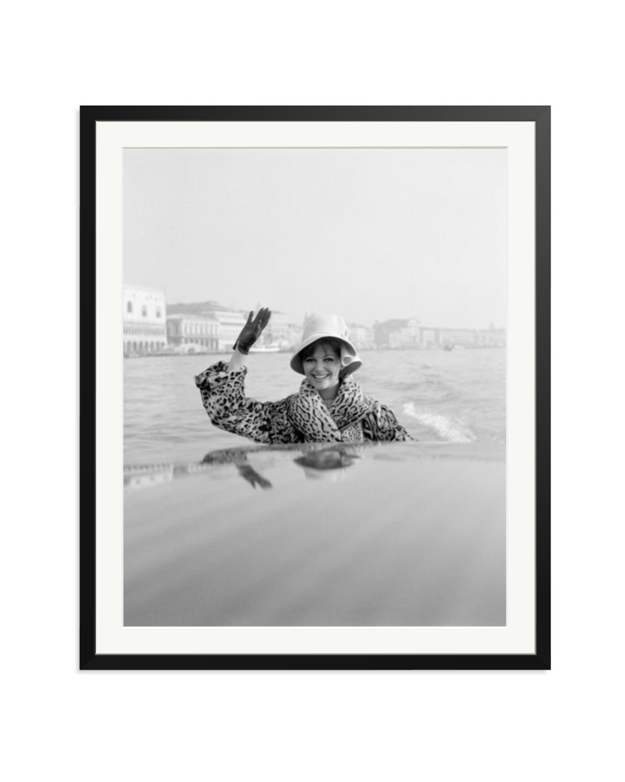 Cardinale in Venice, 1960 Black / XXL
