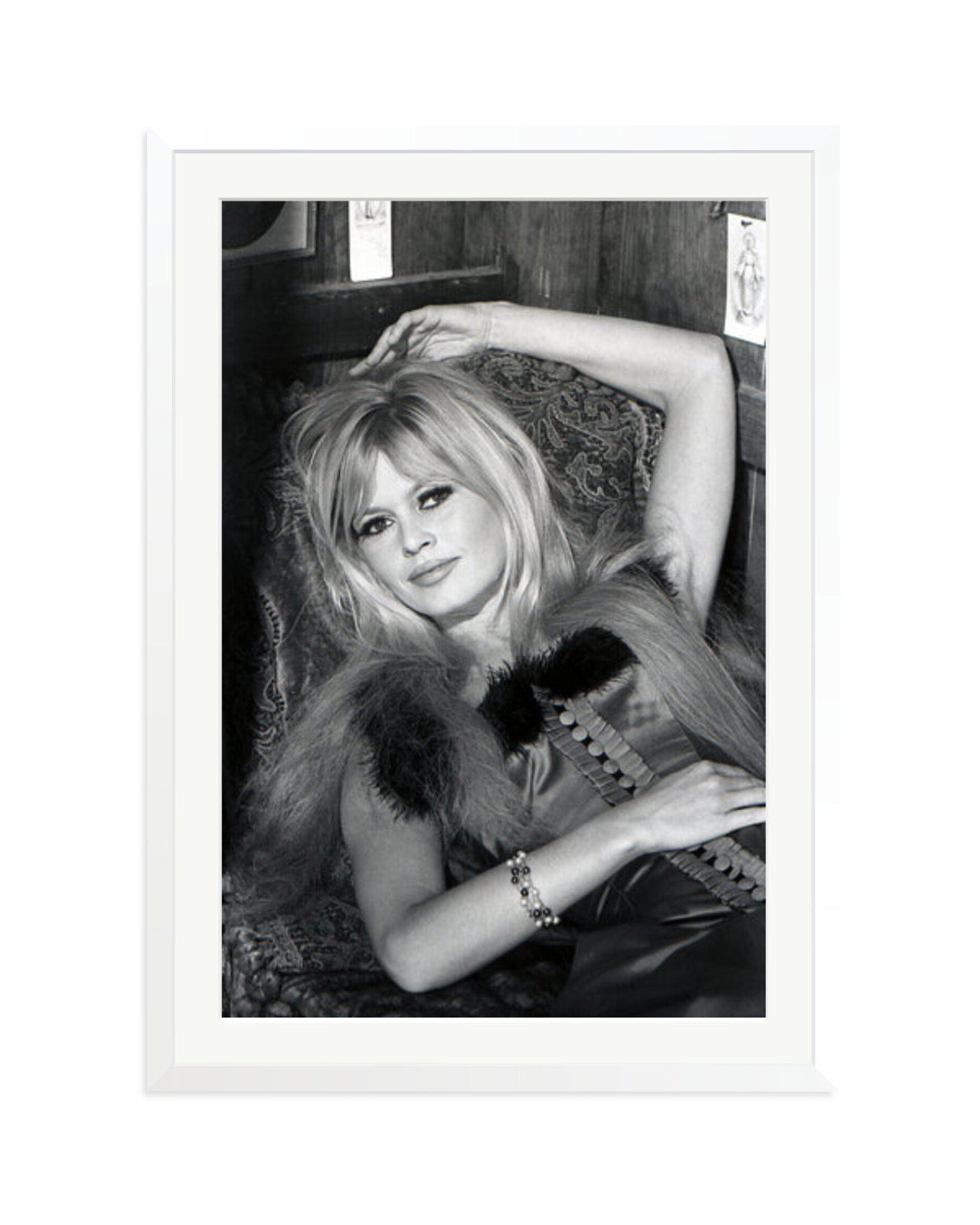 Bardot as Maria White / XXL
