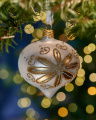 Lux Wintery Bauble White