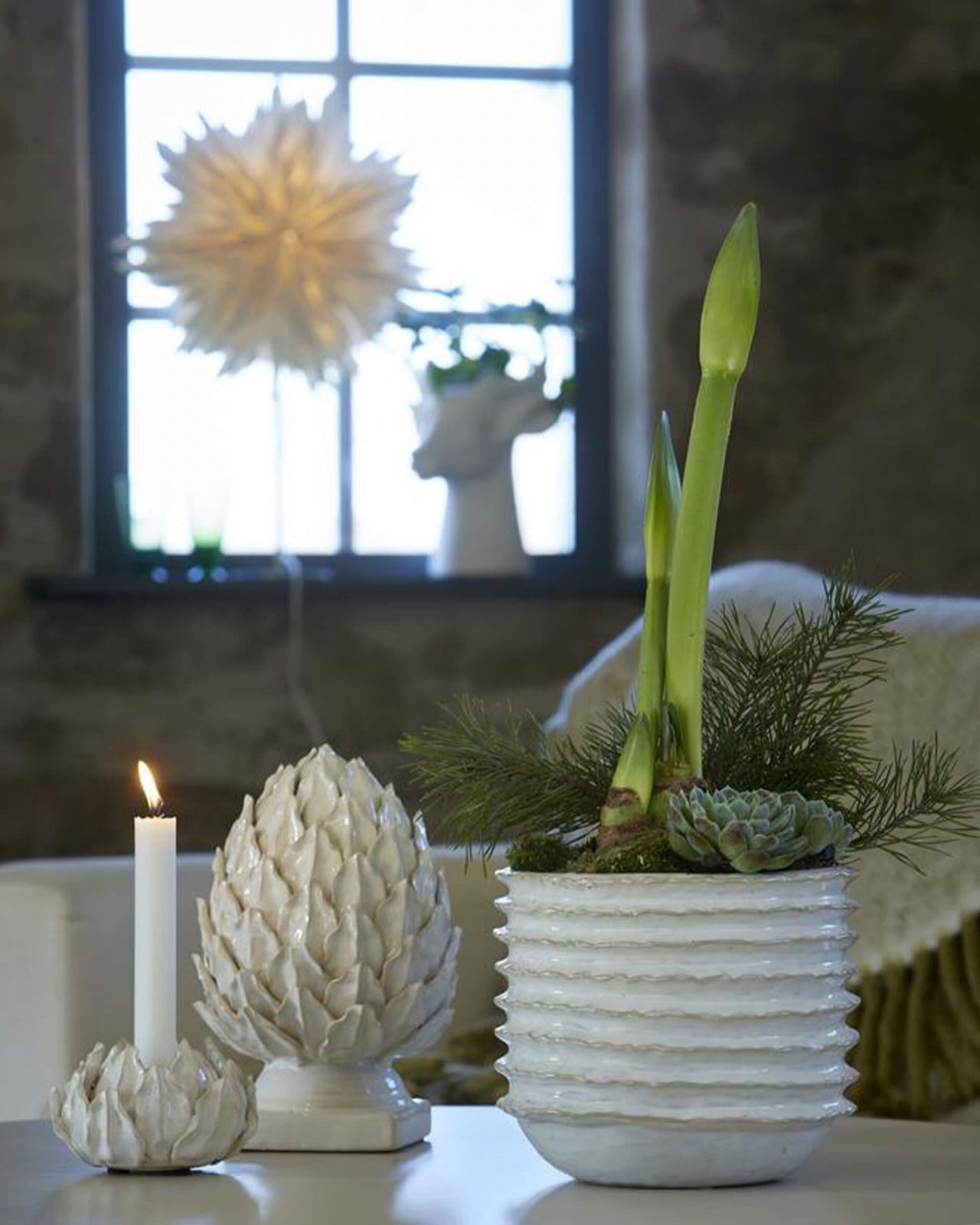 Natalia decoration white