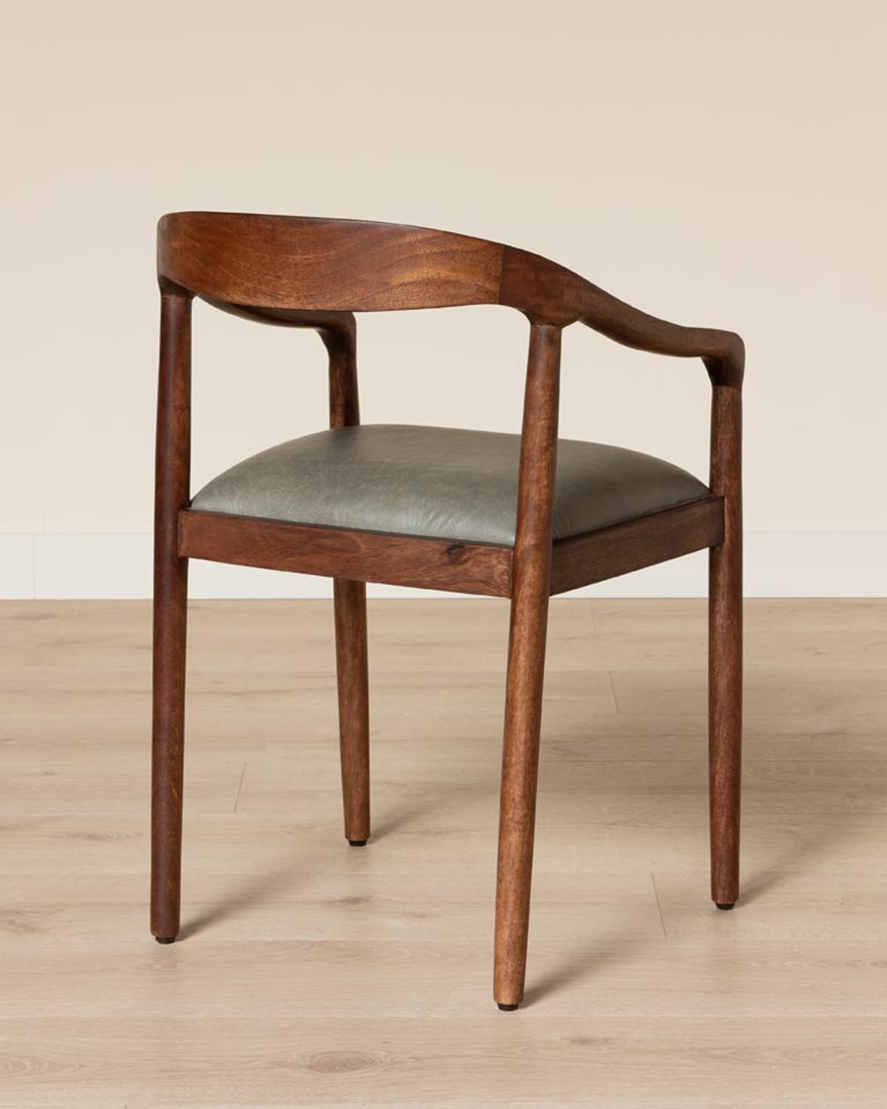 Orlando armchair
