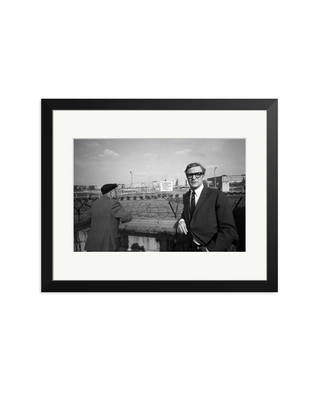 Caine in Berlin Black / Medium