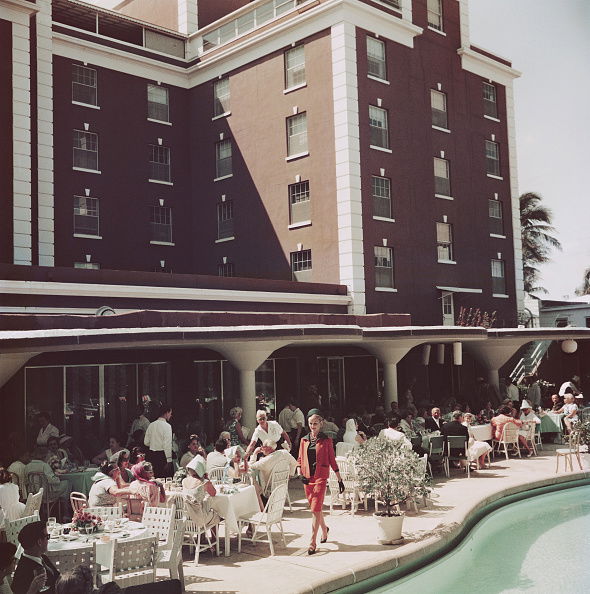 Poolside Promenade