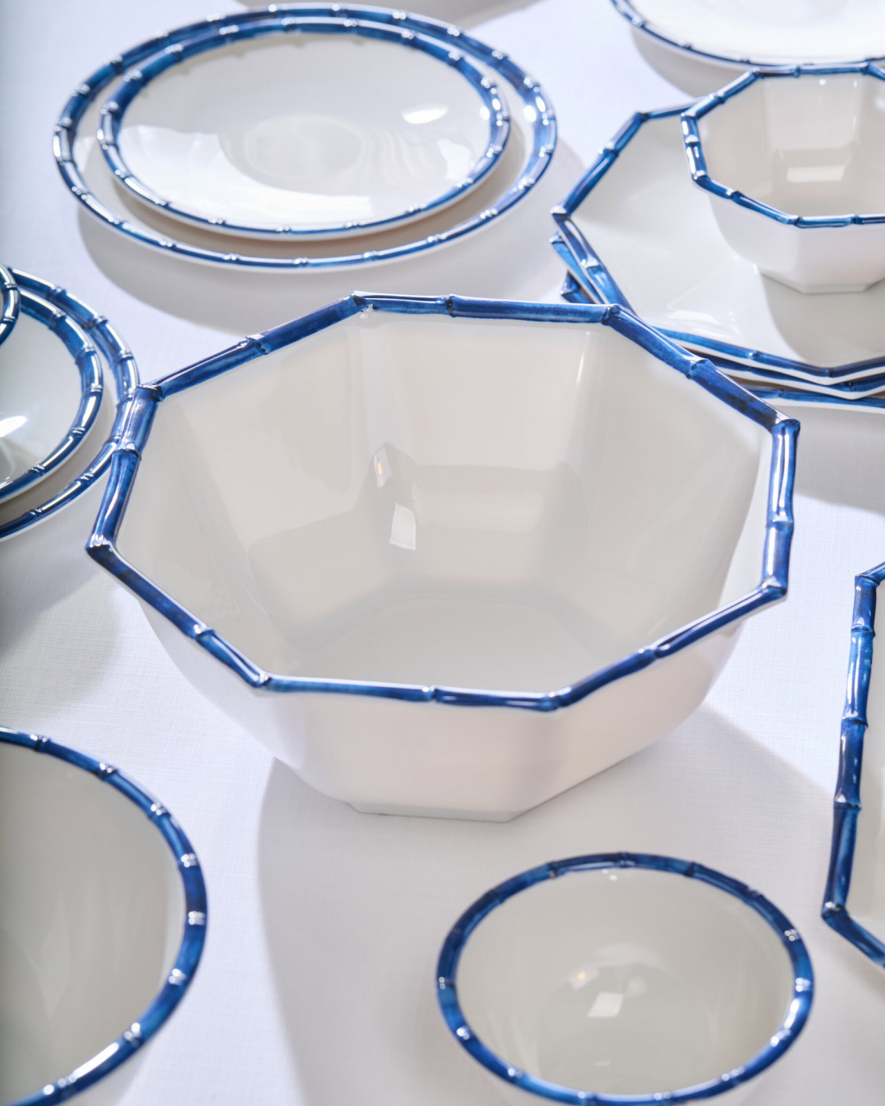 Bleu Jardin Serving Bowl