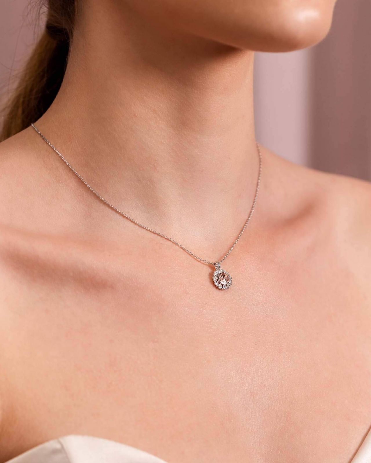 Sofia Necklace Vintage Rose