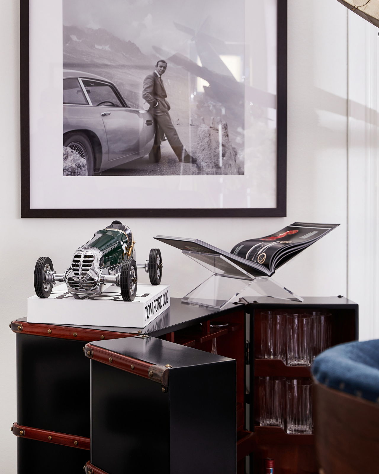 Book Display Stand Transparent