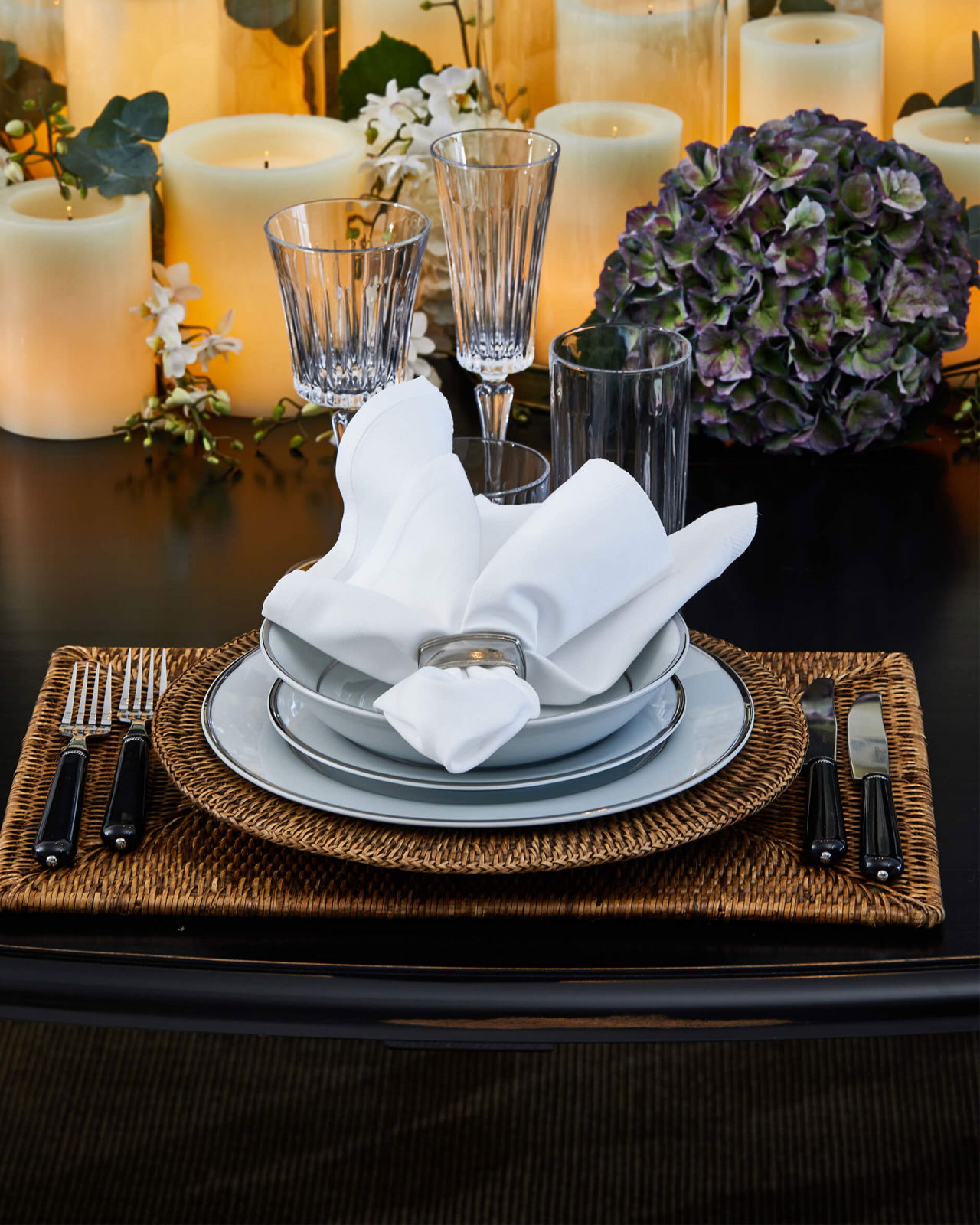 Antique-pöytätabletti, rottinki