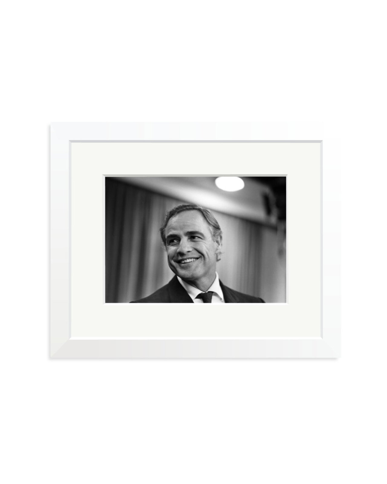 Marlon Brando at London Airport White / Small