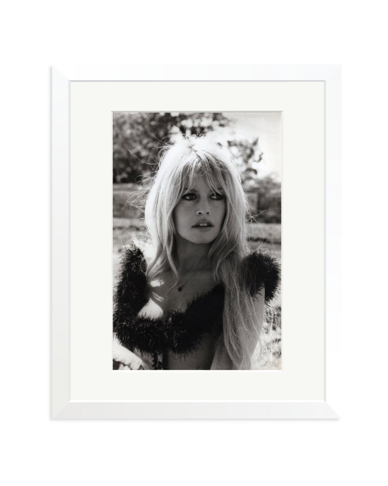 Brigitte in 'Viva Maria' White / Medium