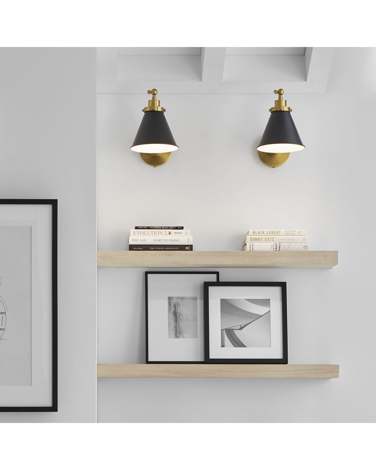 Wellfleet vägglampa svart/mässing