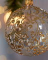 Lux Delia Weihnachtskugel gold 8cm