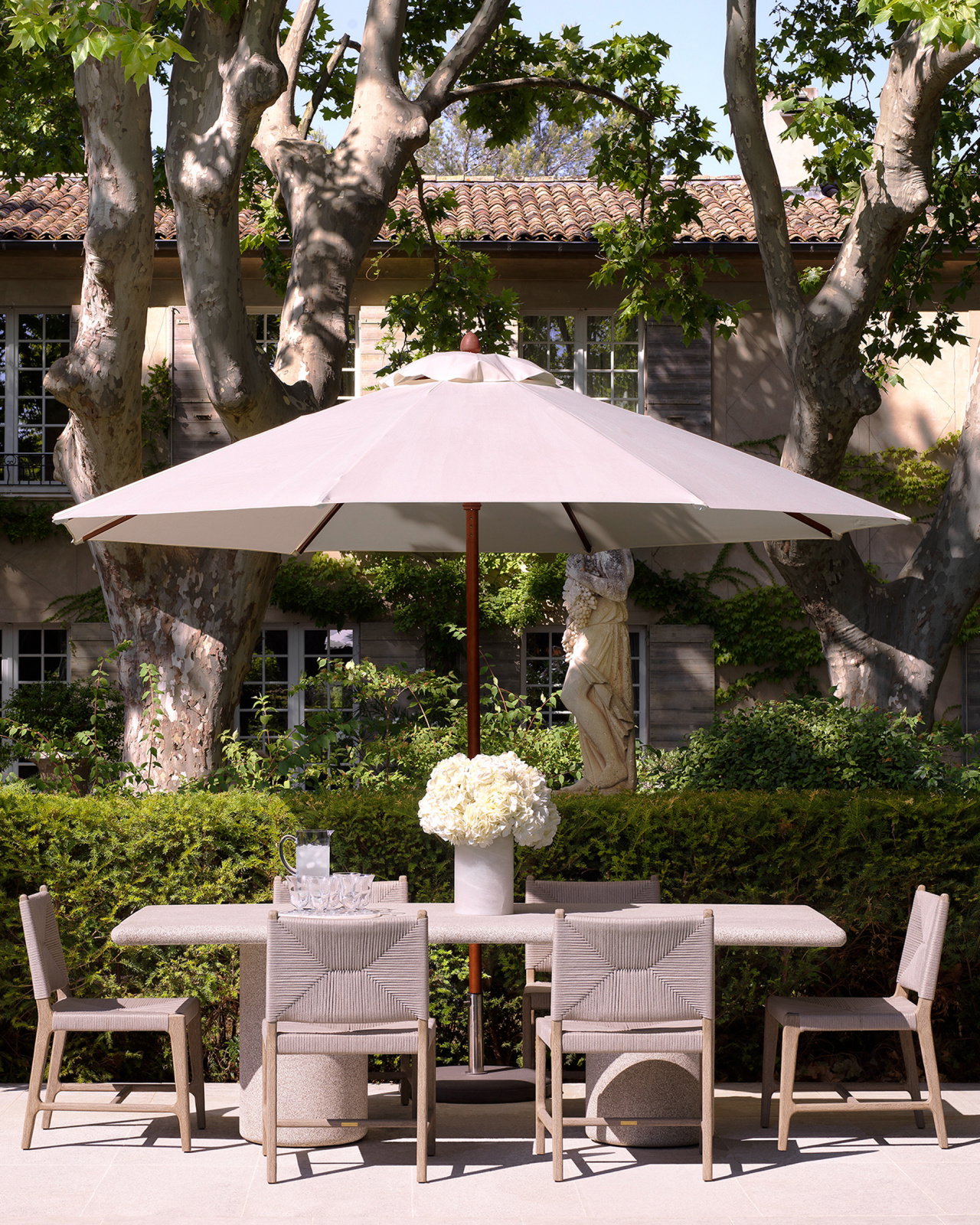 Cloverdale dining table grey