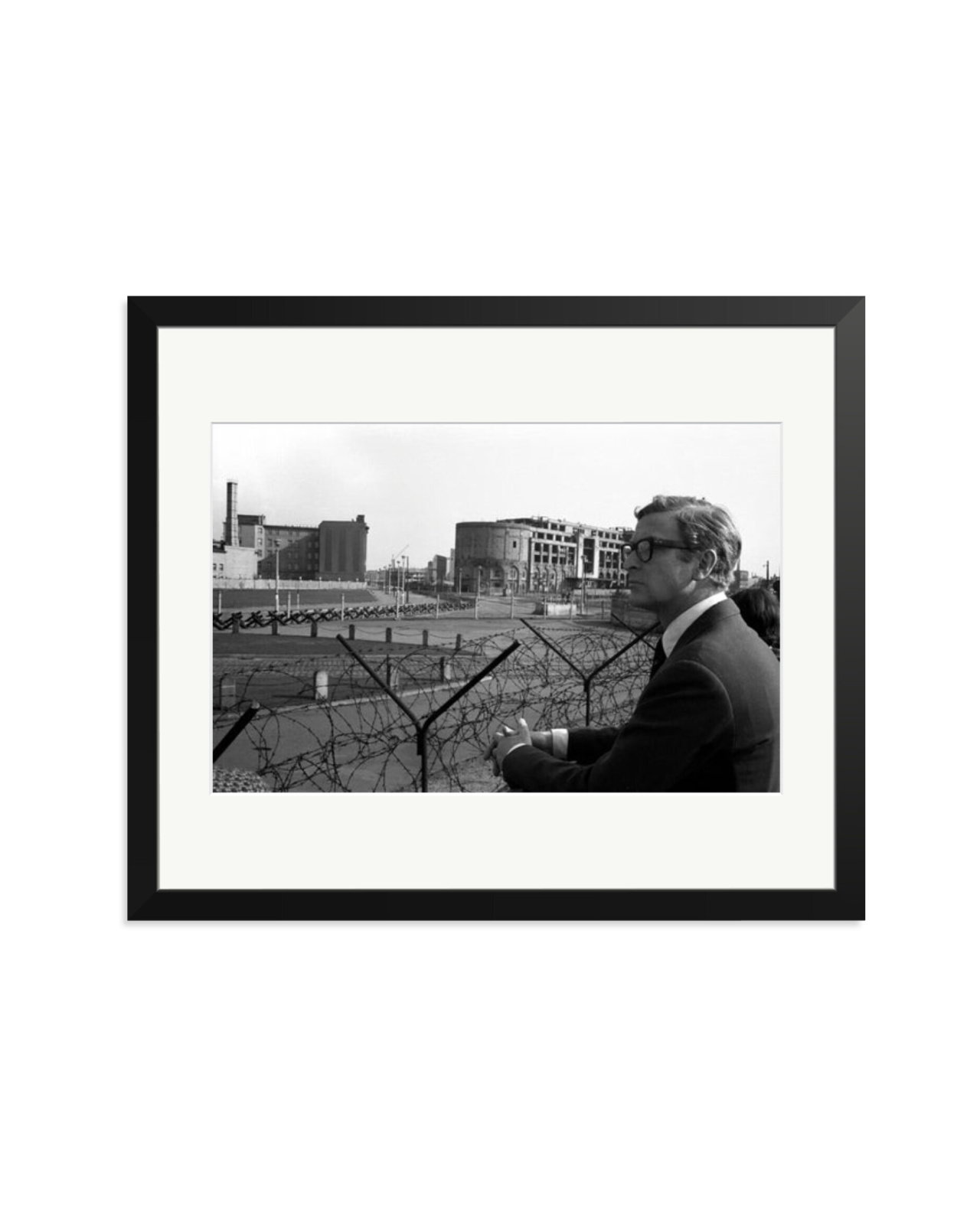 Michael Caine, Berlin, 1966 Black / Large
