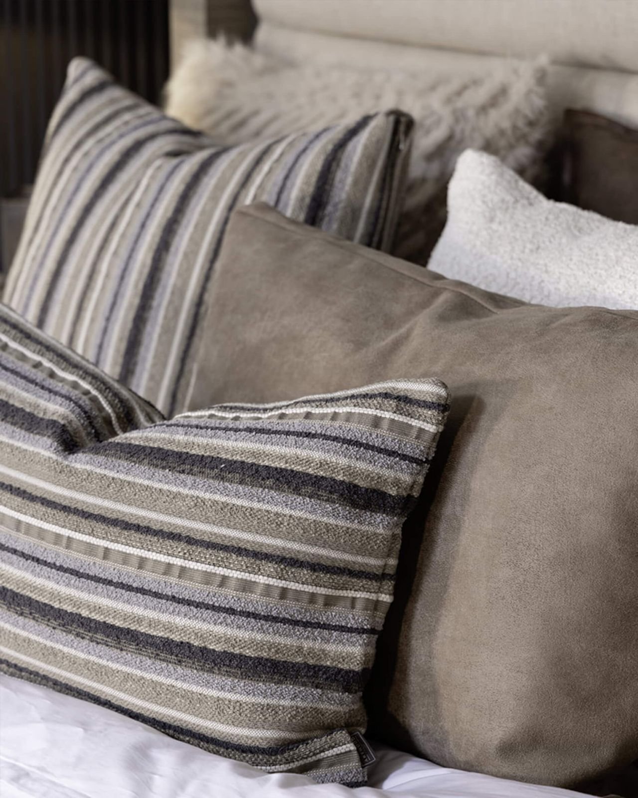 Pineto cushion cover grey