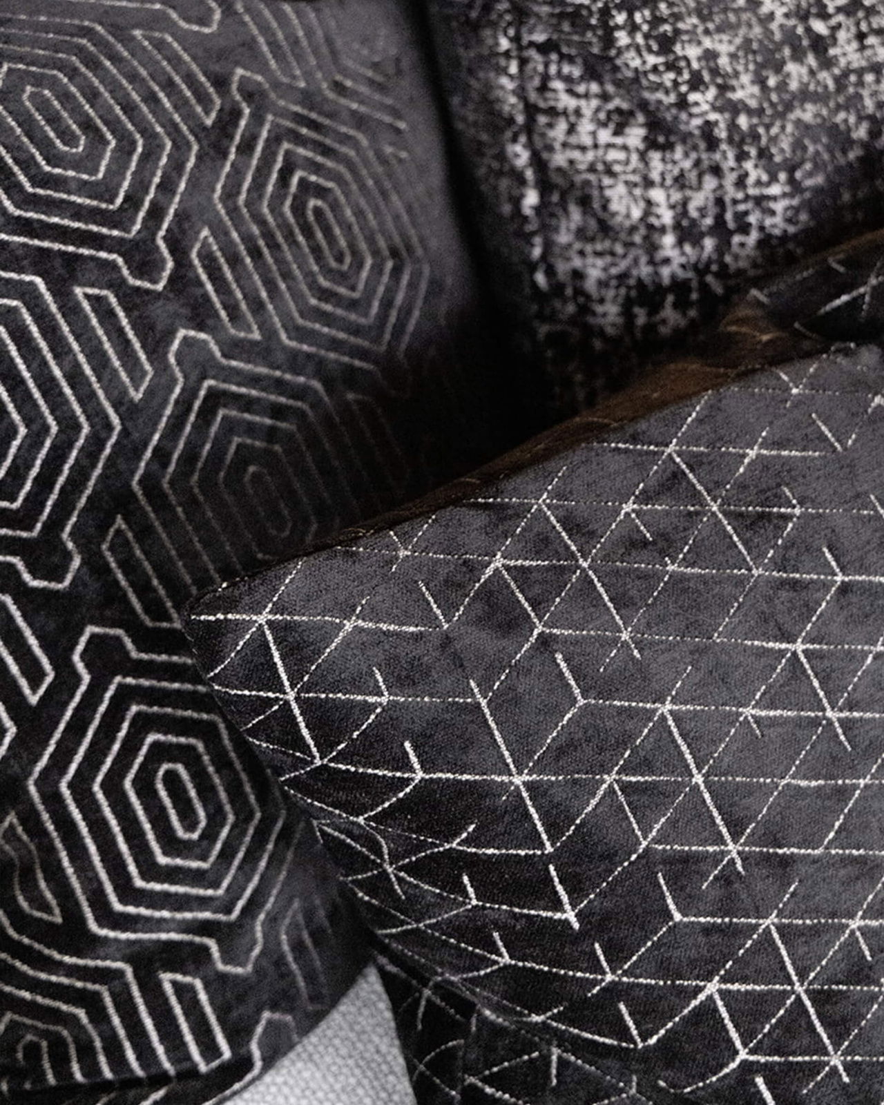 Laurel cushion cover ethnic dark brown OUTLET