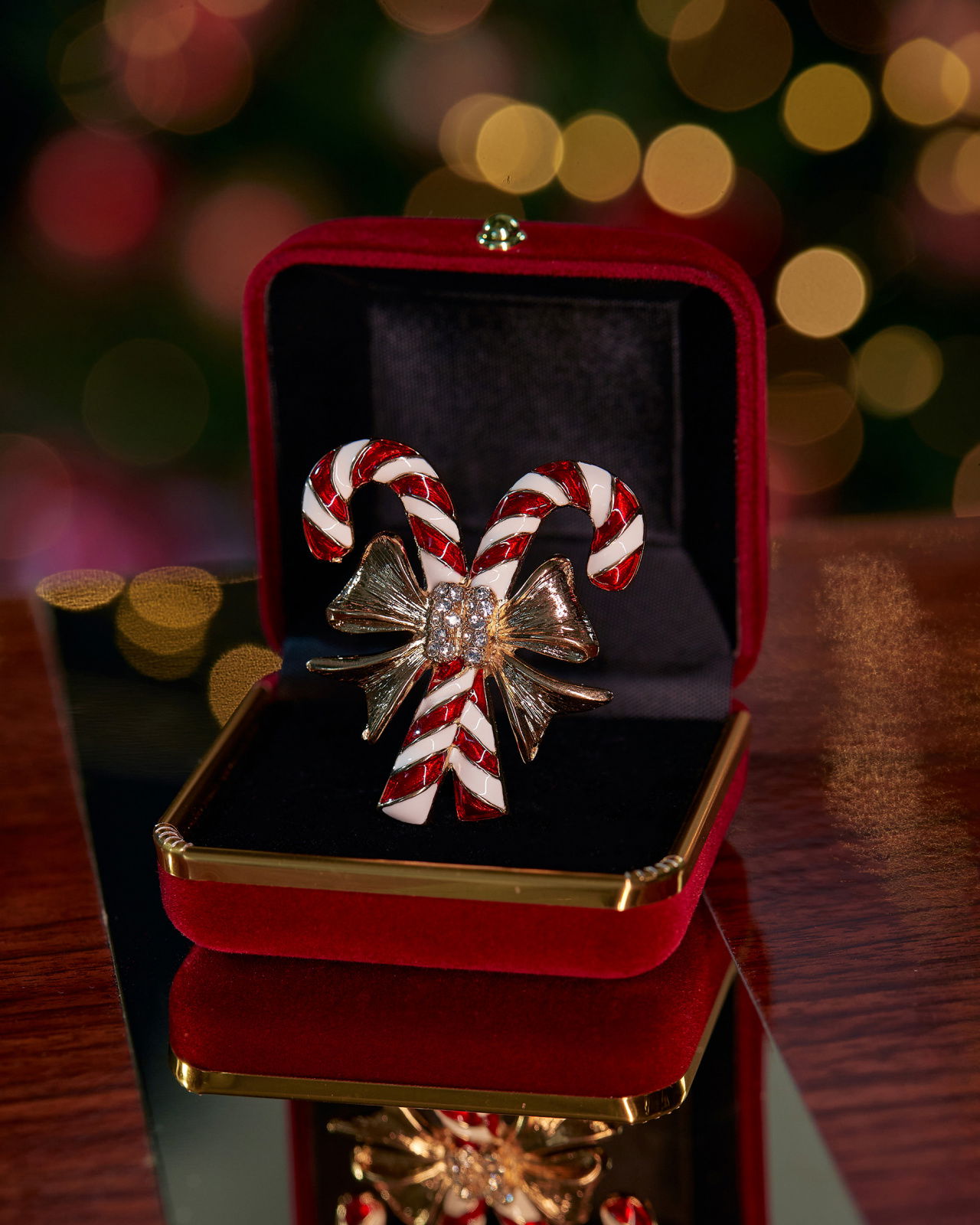 Julius polkakäpp brosch röd/vit