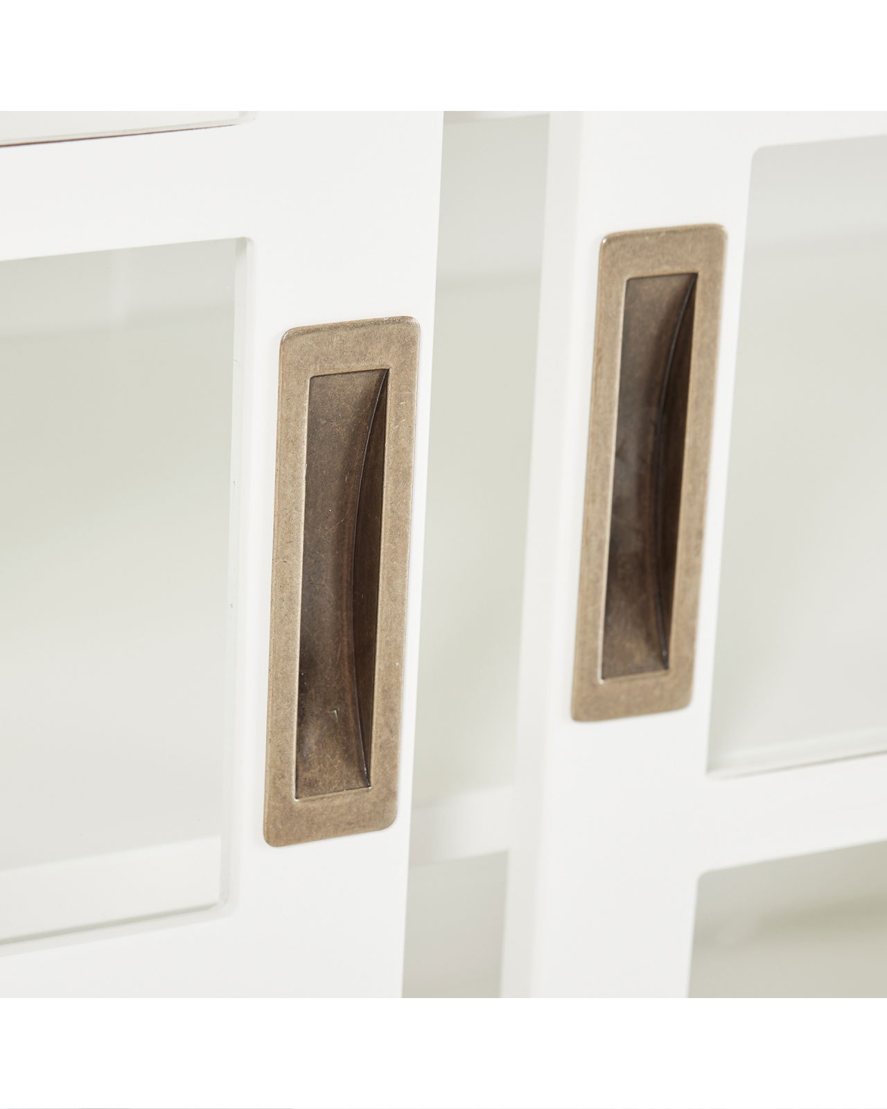 Seethrough skåp classic white