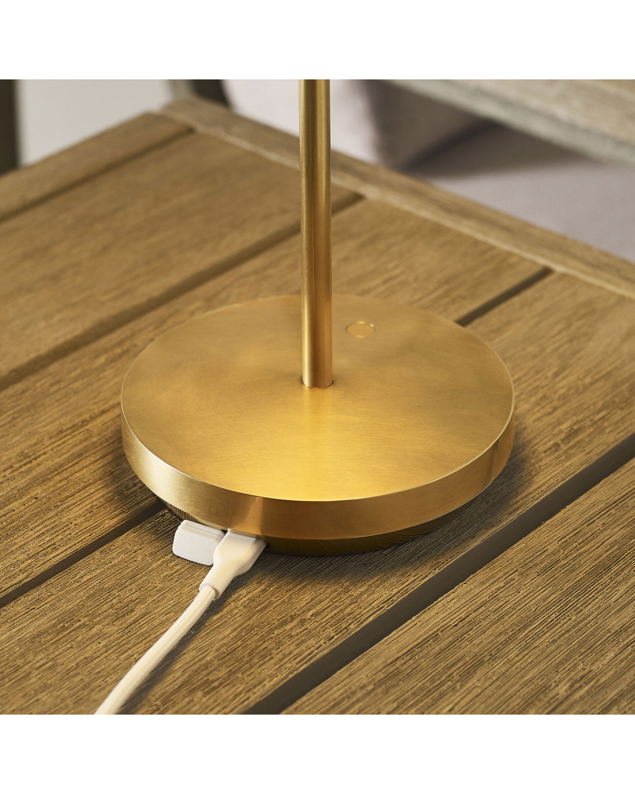 Tepa bordslampa uppladdningsbar mässing