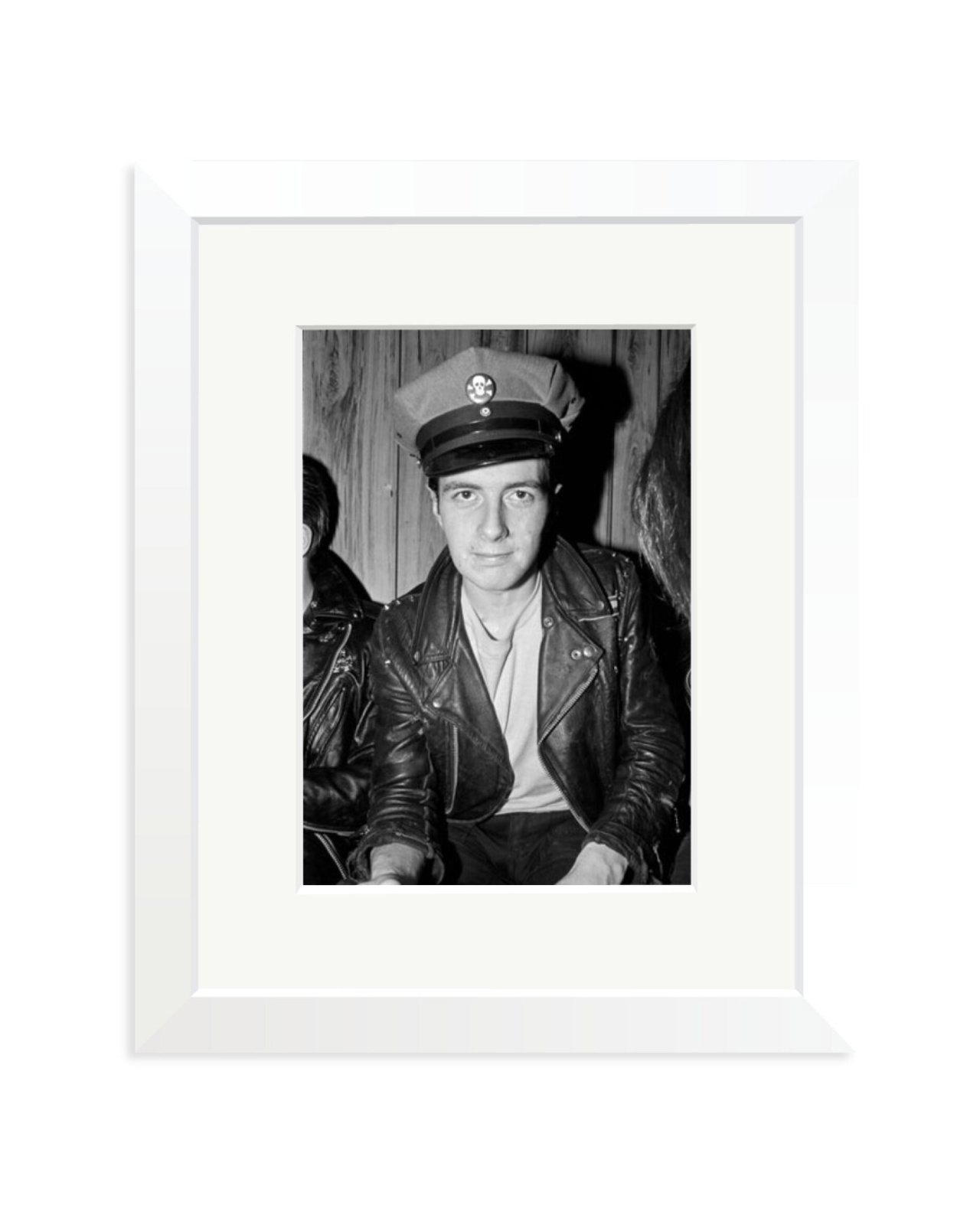 Joe Strummer of The Clash backstage 1979 White / Small