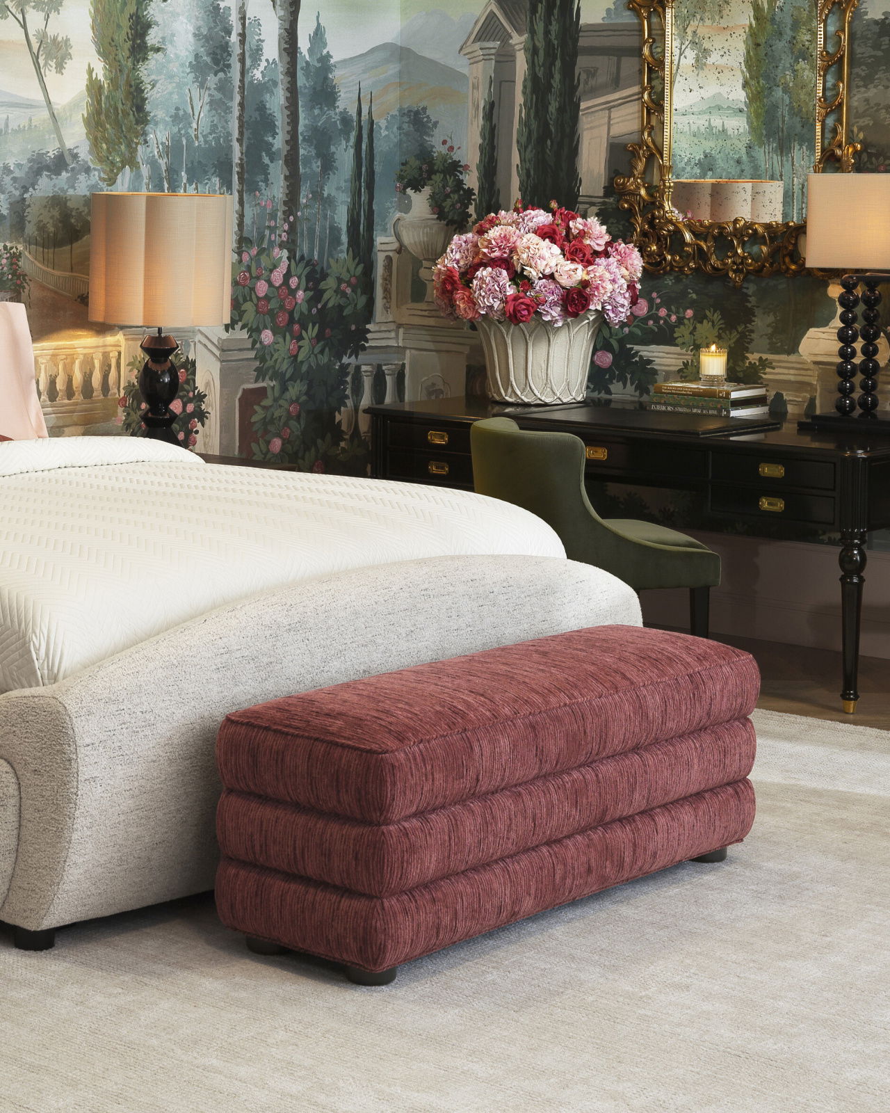 Helmsley bank terren burgundy red