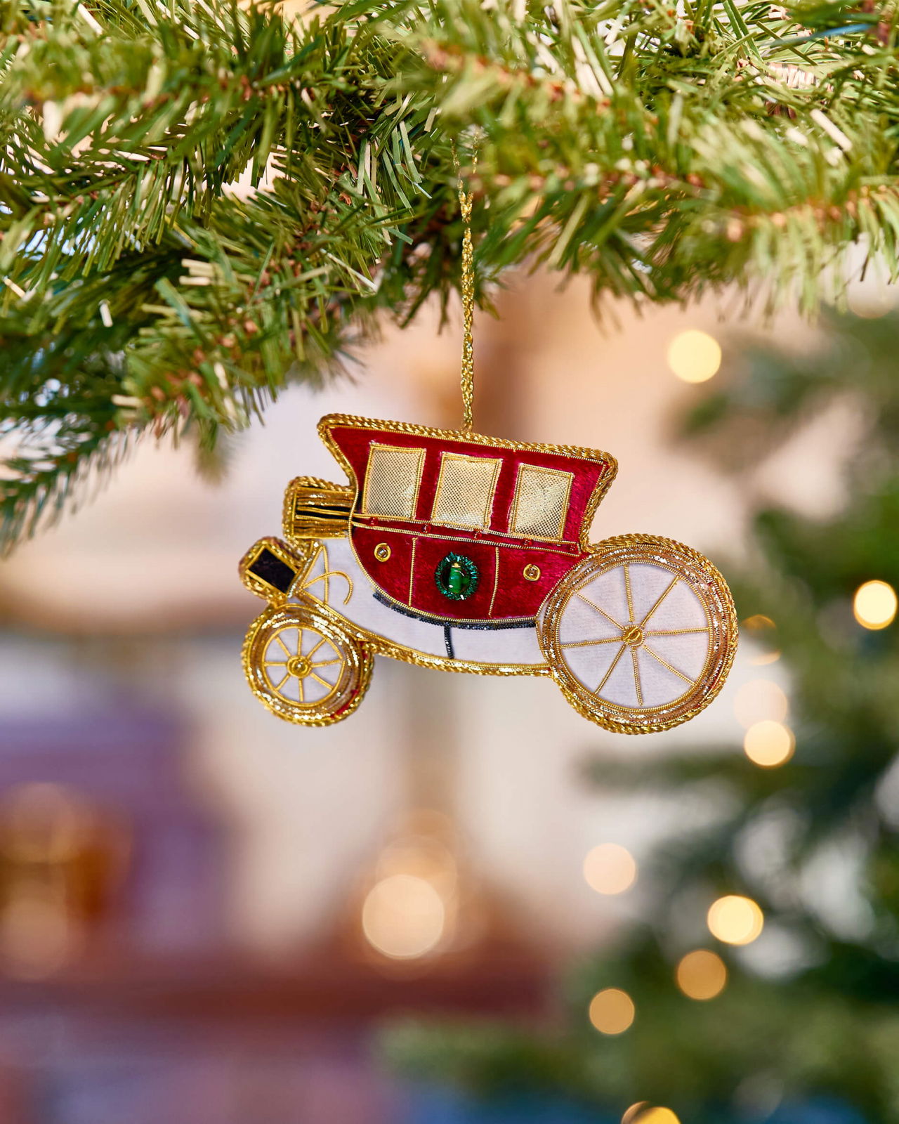 Duchess carriage Ornament