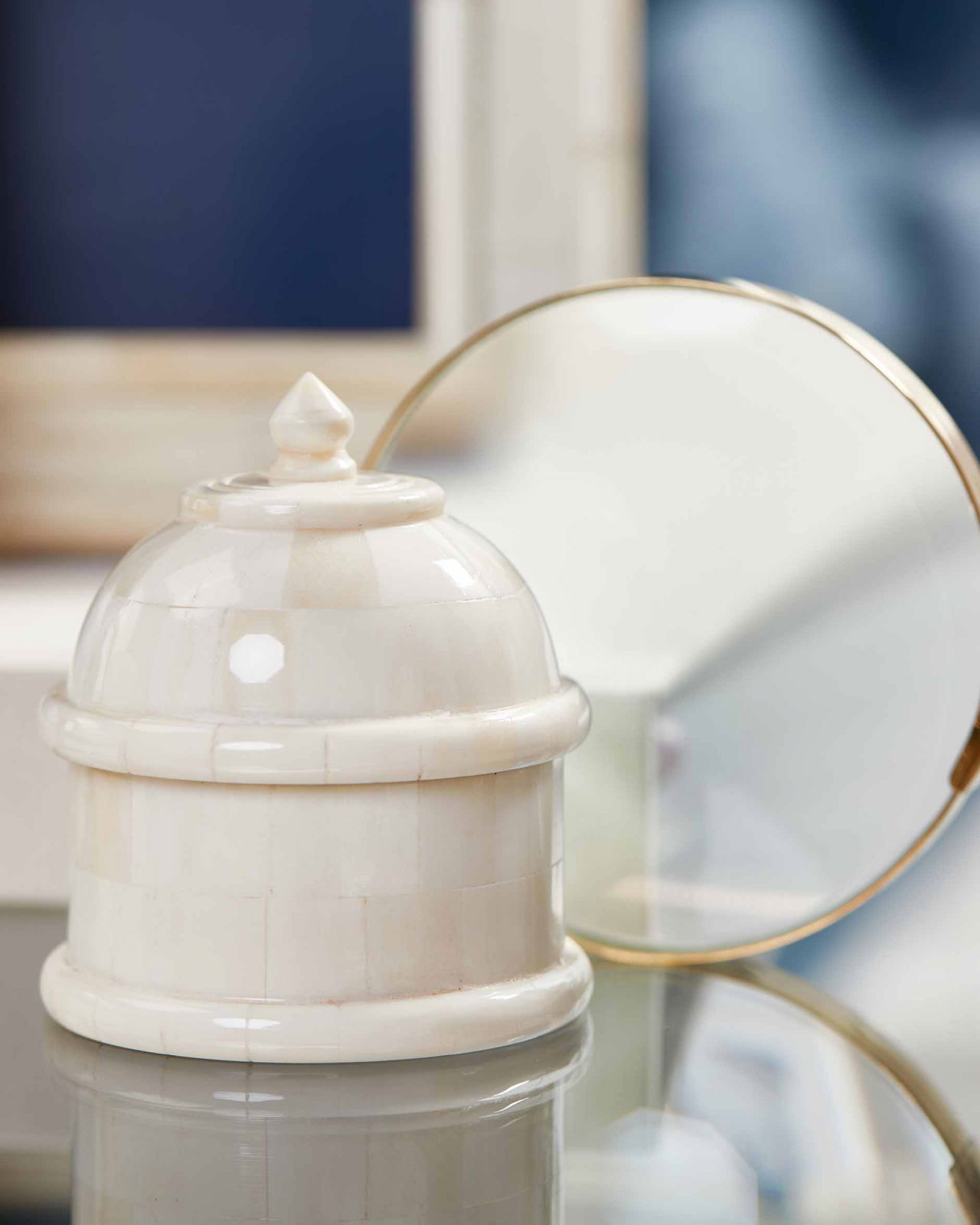 Skaros dekorationsask vit