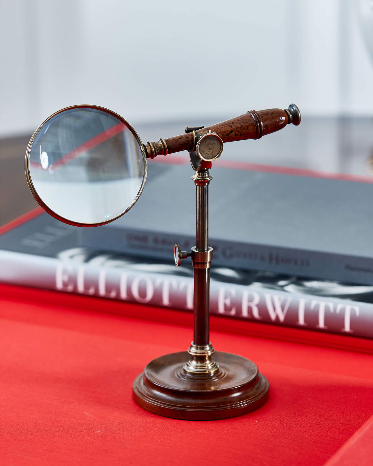 Magnifying Glass with Stand Brown/Bronze