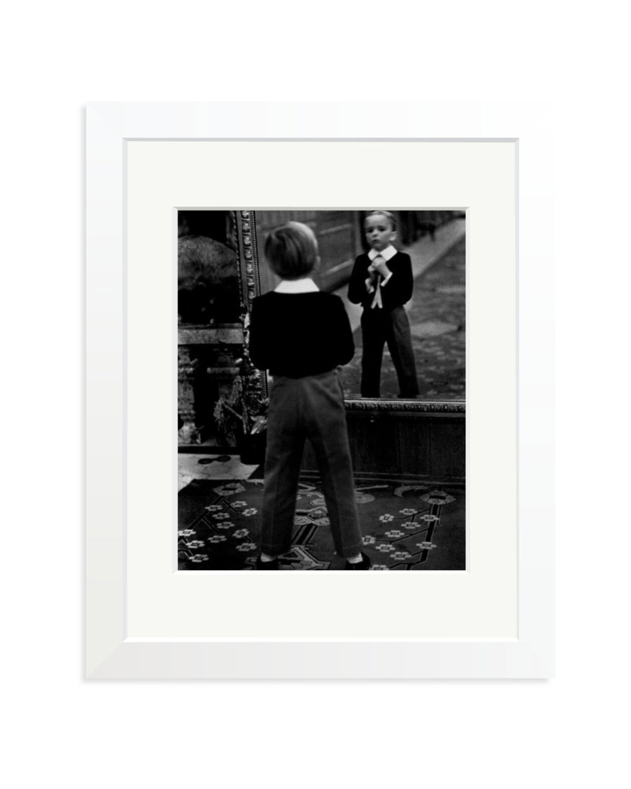 English Boy at Grand Hotel White / Small