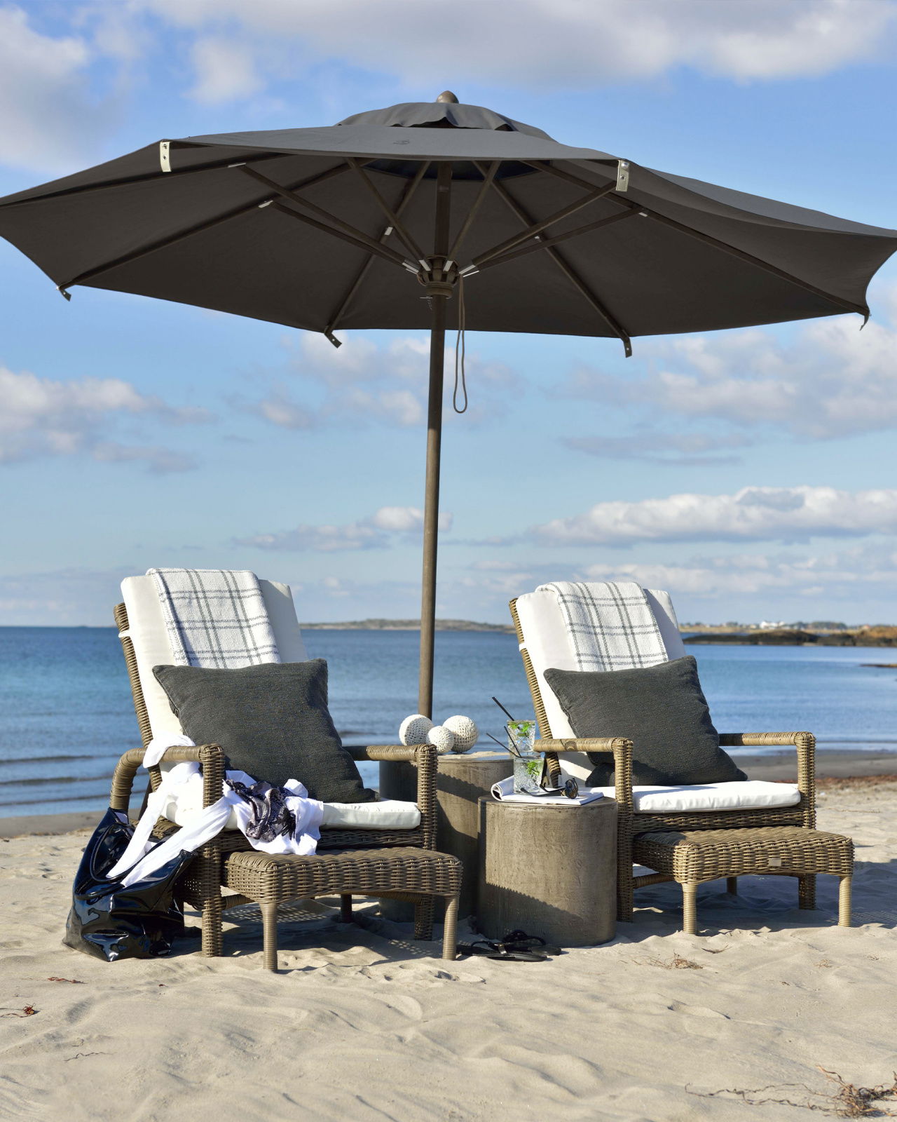 Doloma Beistelltisch Grau