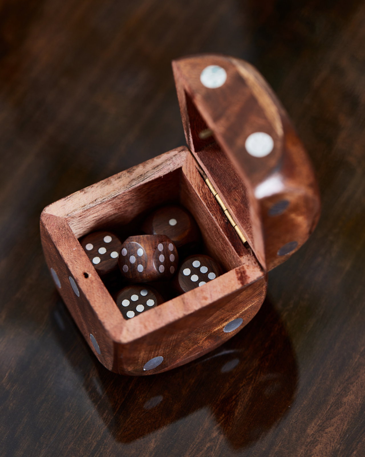 Dice game brown/brass