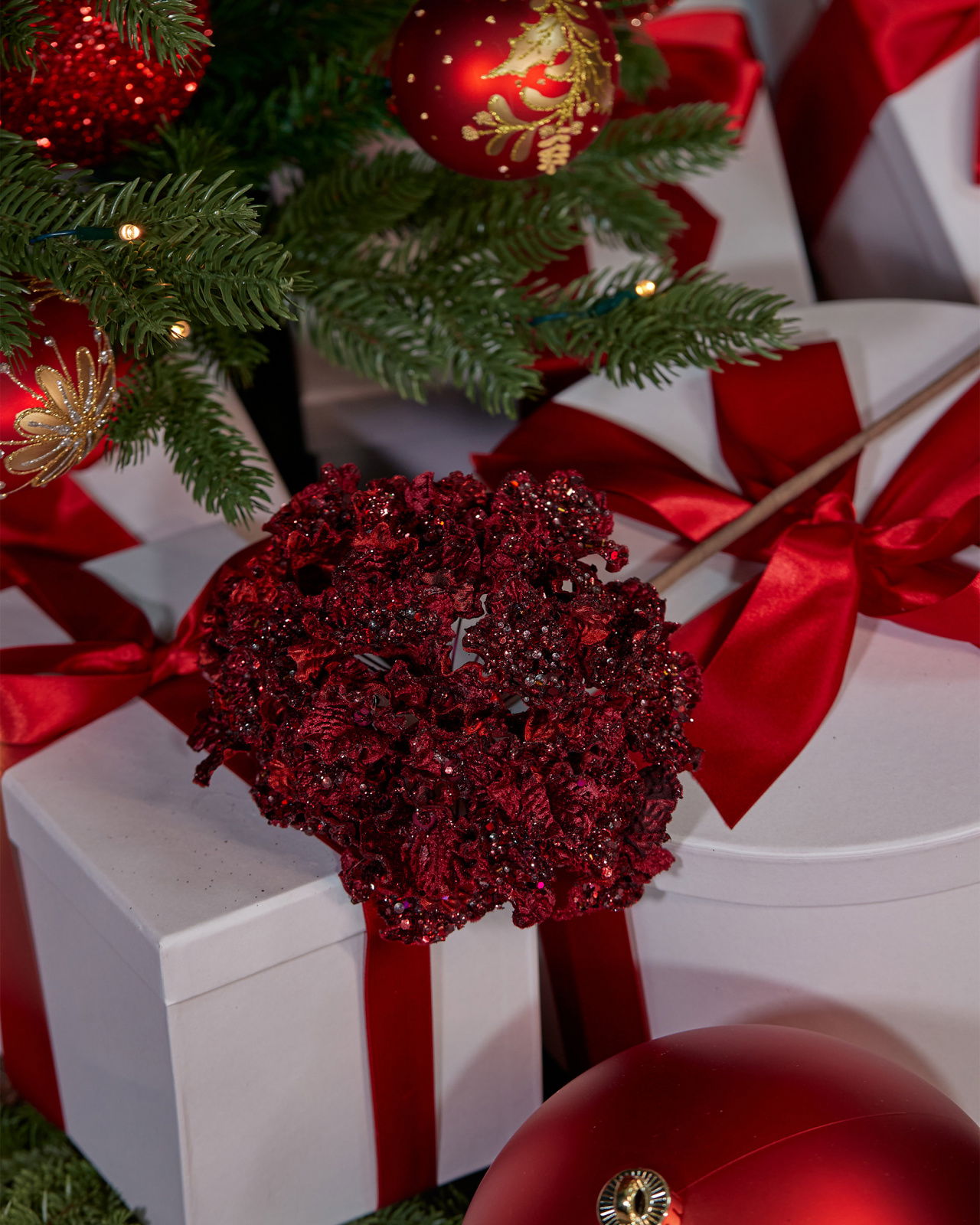 Isolde Sprig Red